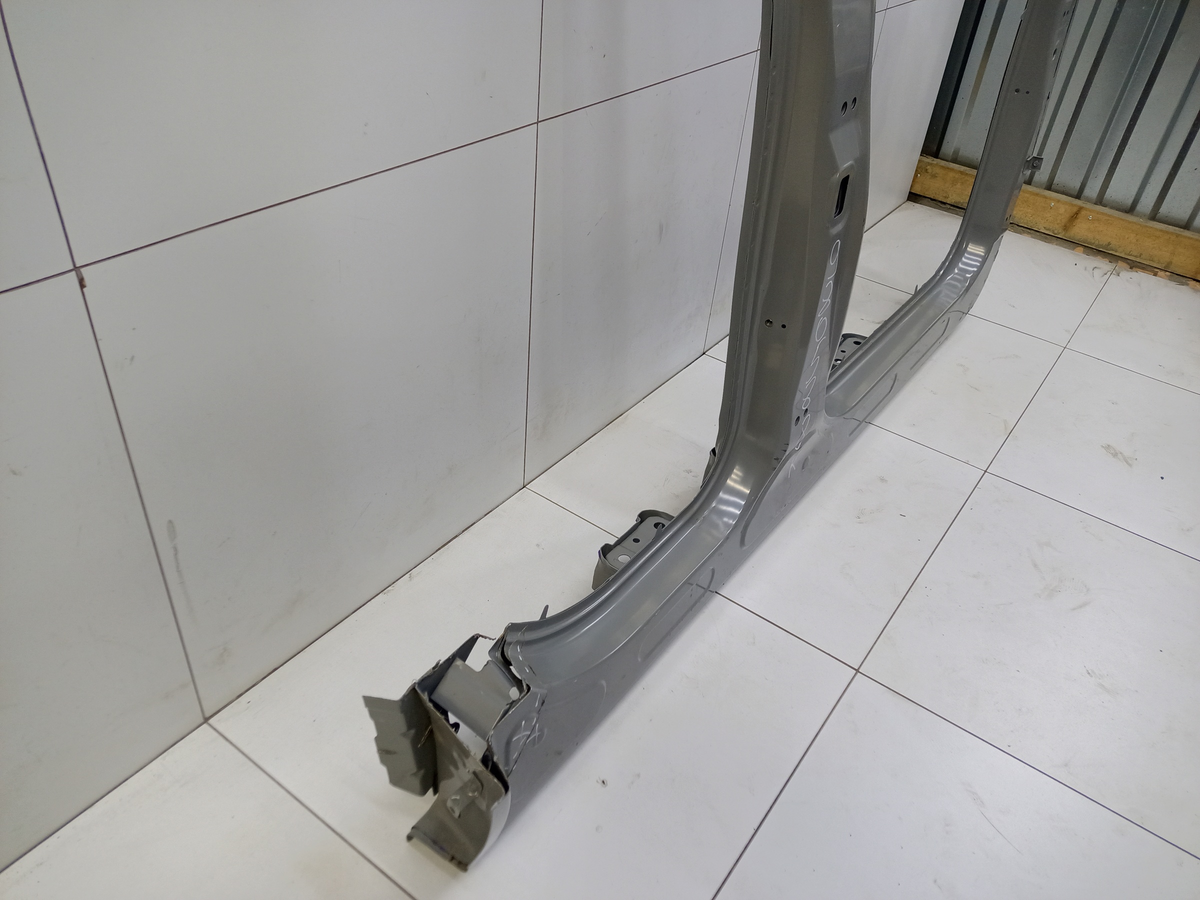 Панель кузова боковая правая Omoda C5