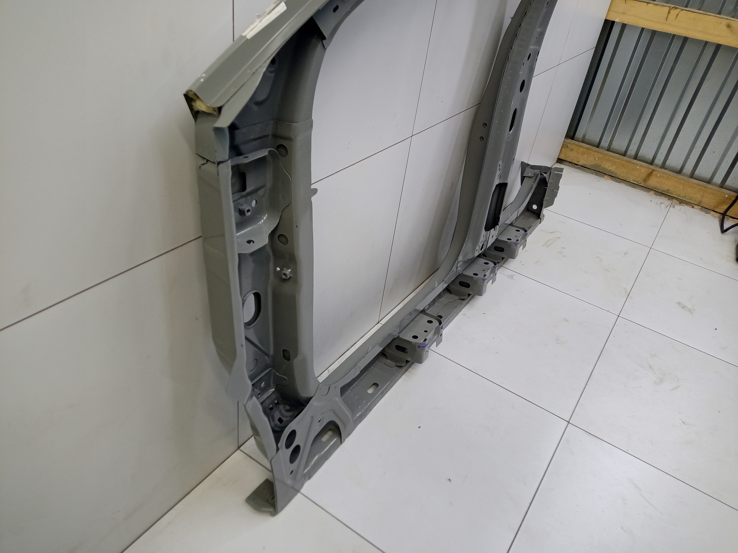 Панель кузова боковая правая Omoda C5