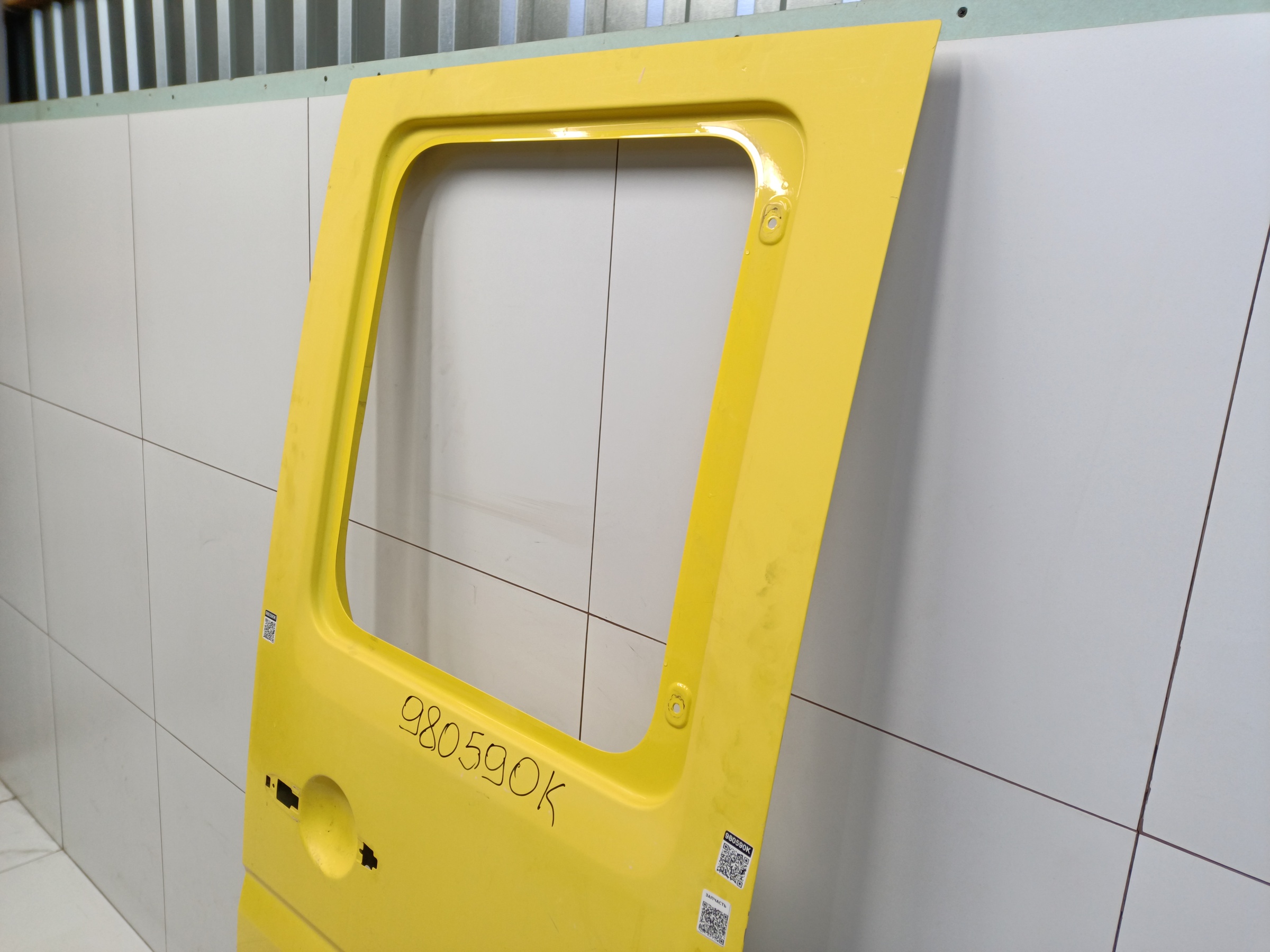 Дверь задняя правая Mercedes-Benz Sprinter W906 Double Cab бортовой