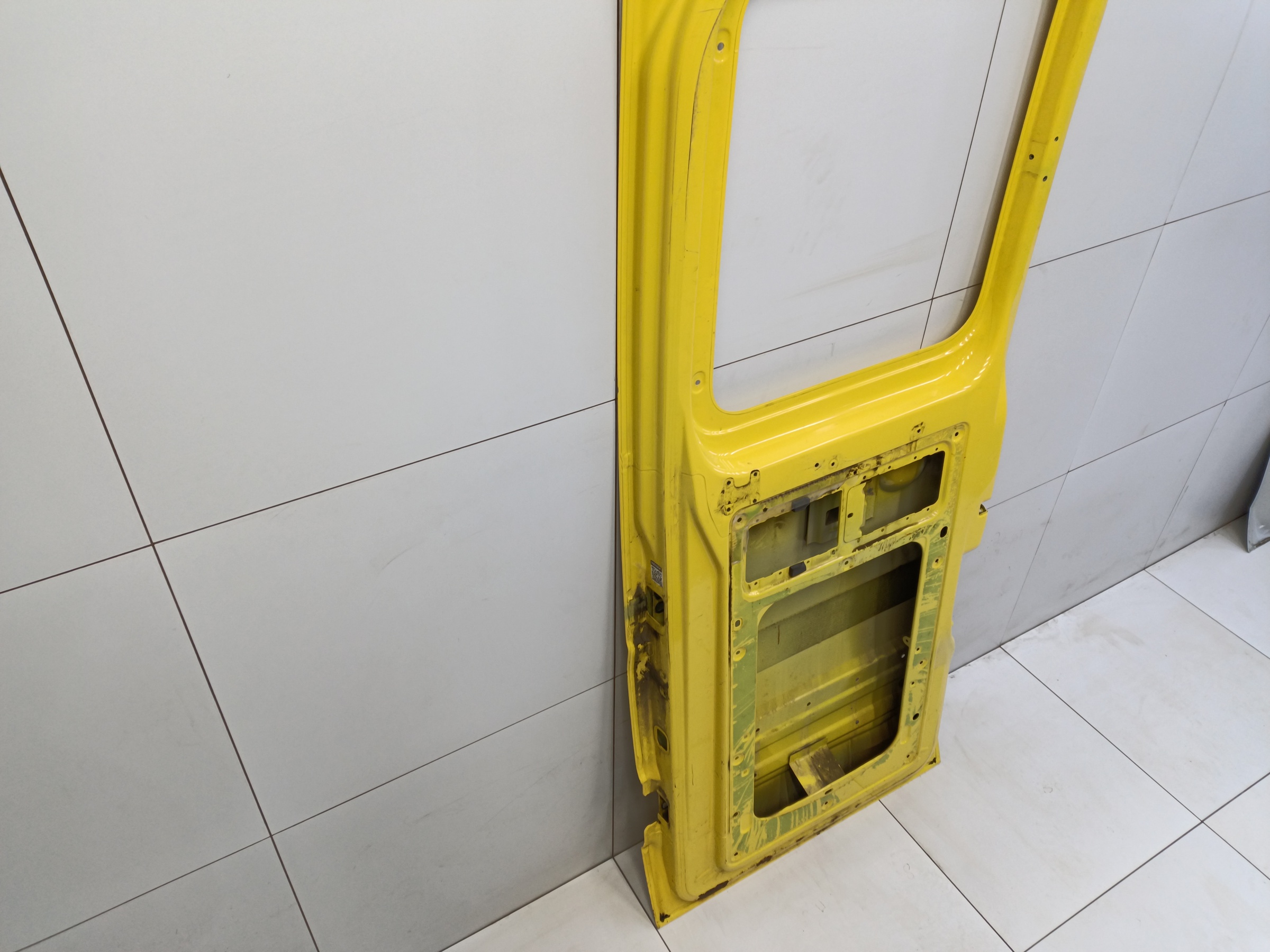 Дверь задняя правая Mercedes-Benz Sprinter W906 Double Cab бортовой