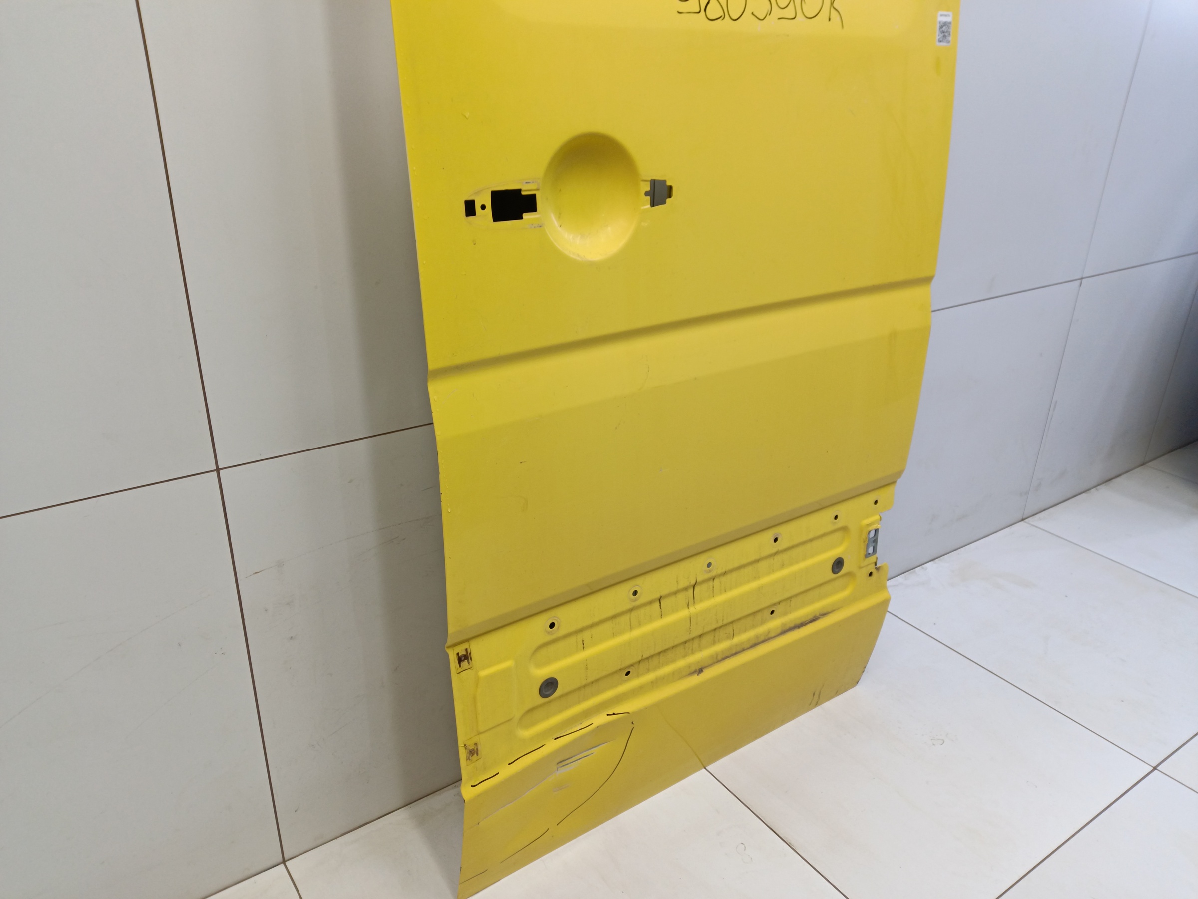 Дверь задняя правая Mercedes-Benz Sprinter W906 Double Cab бортовой