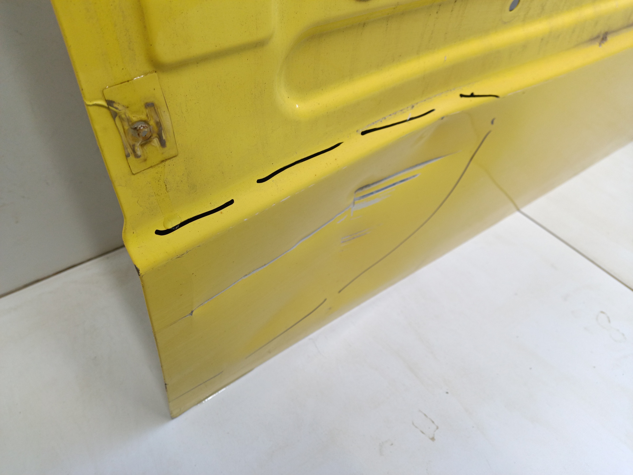 Дверь задняя правая Mercedes-Benz Sprinter W906 Double Cab бортовой