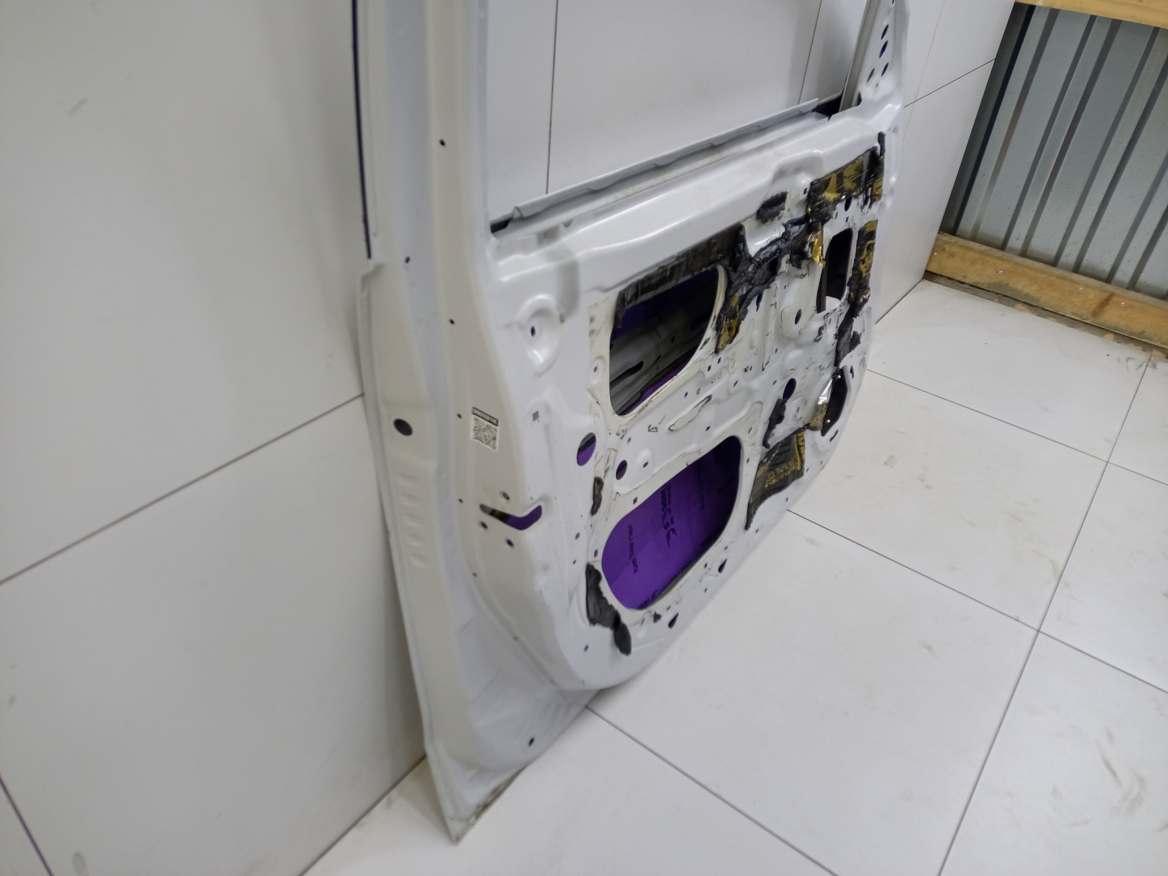 Дверь передняя левая Mitsubishi Pajero Sport 3