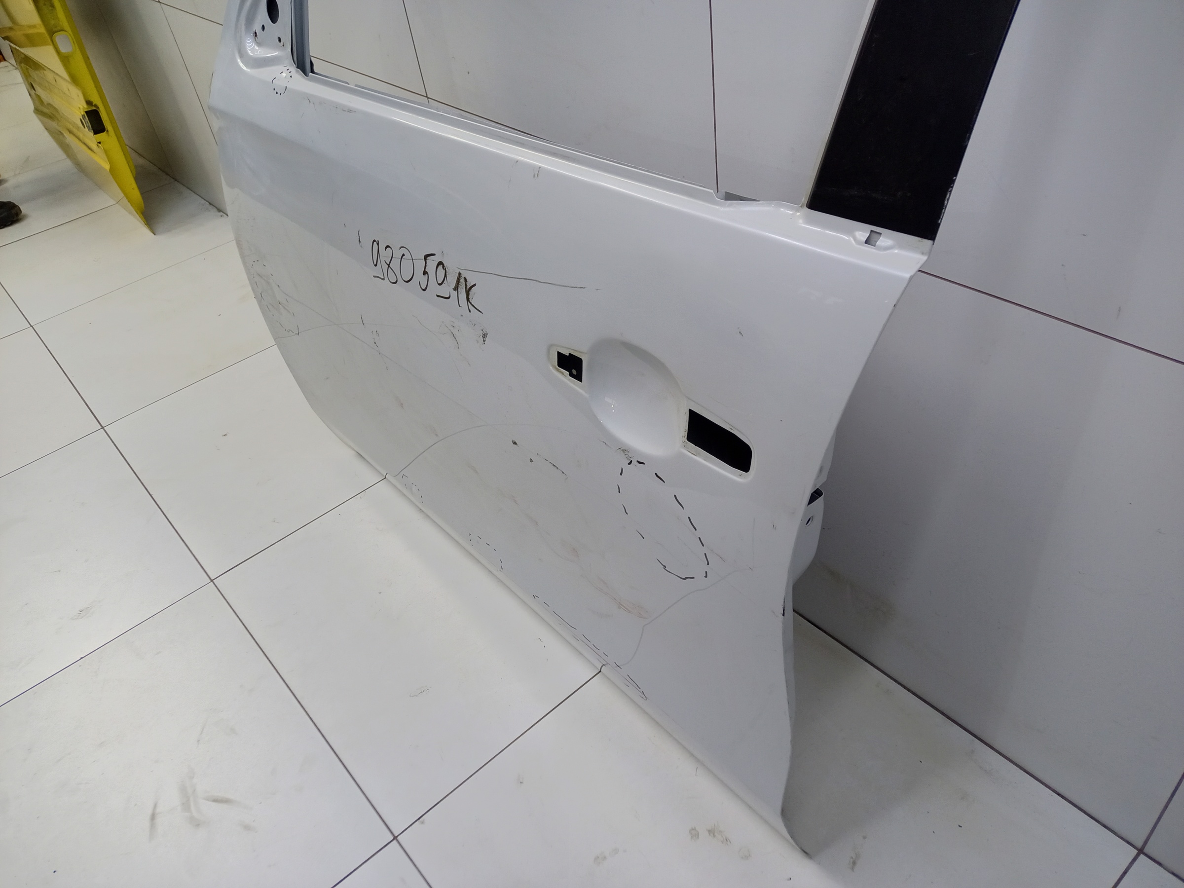 Дверь передняя левая Mitsubishi Pajero Sport 3