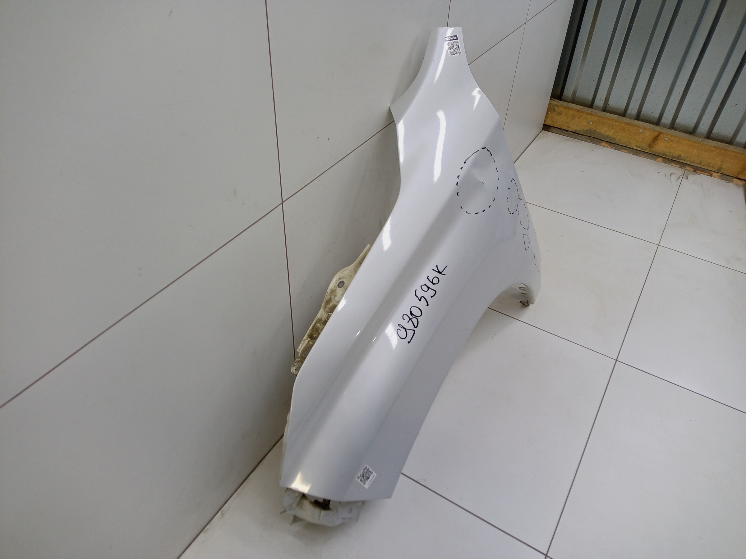 Крыло переднее левое Mitsubishi Pajero Sport 3 Restail