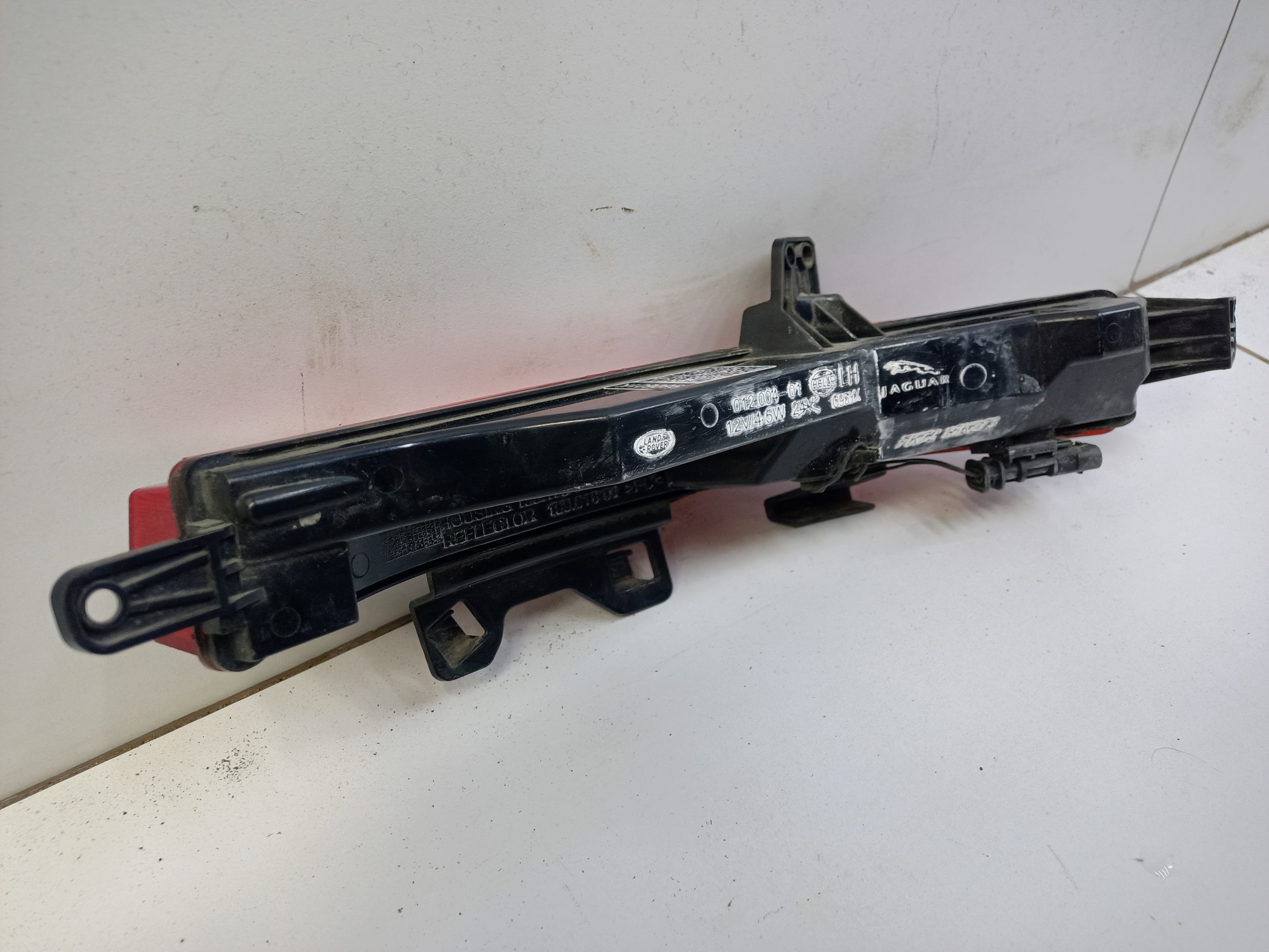 Фара ПТФ задняя левая Land Rover Discovery Sport LED