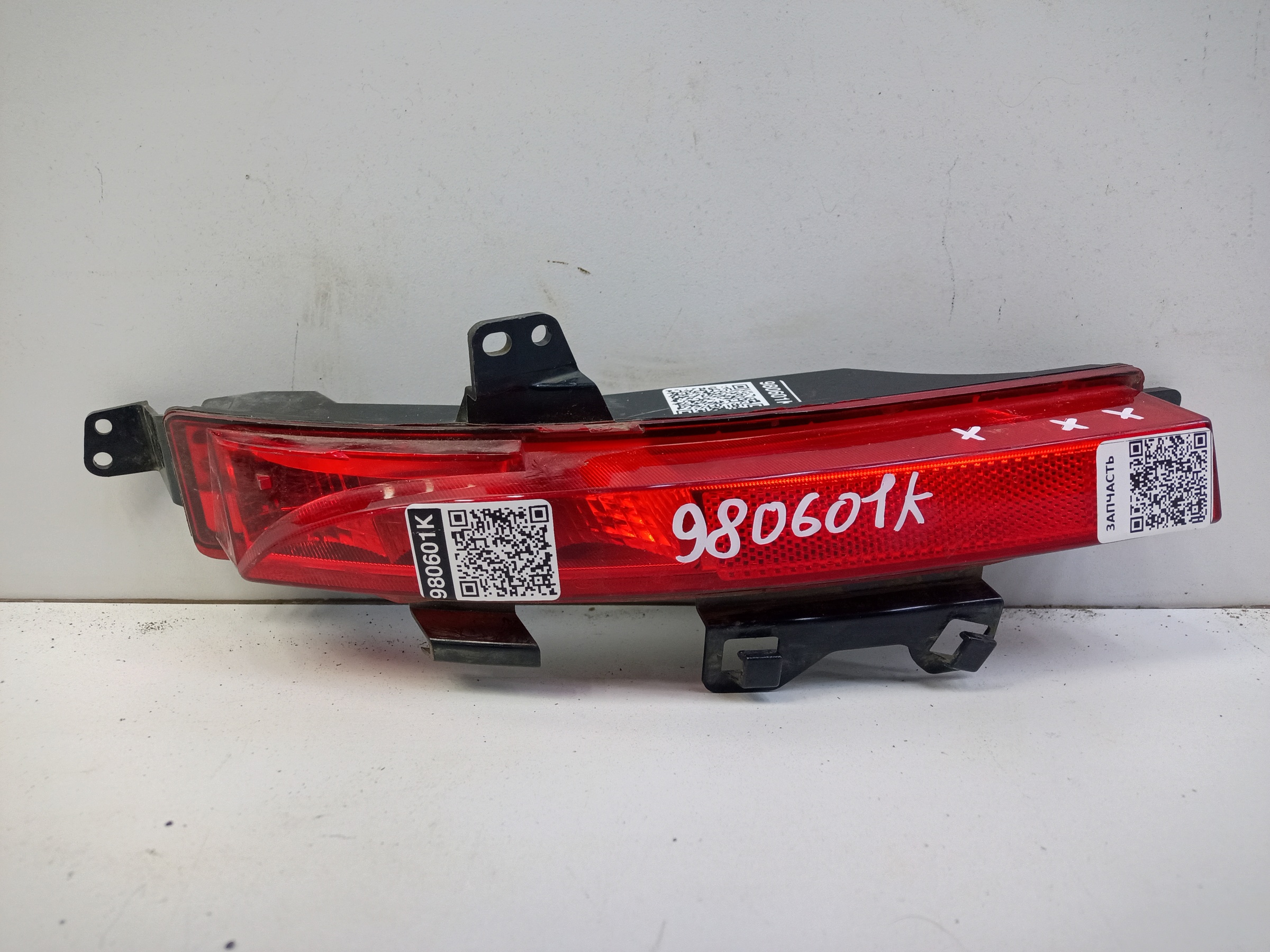 Фара ПТФ задняя левая Land Rover Discovery Sport LED