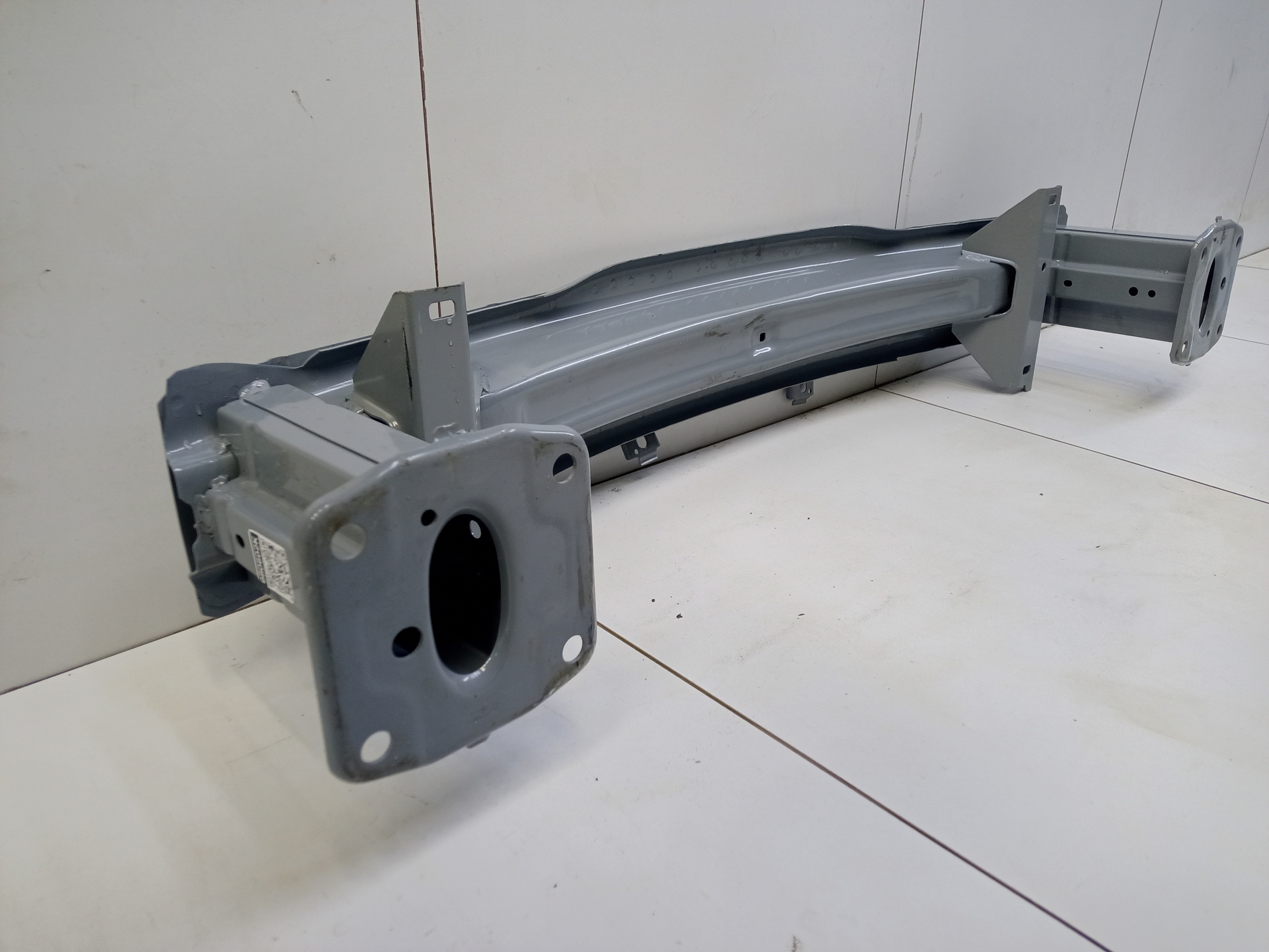 Усилитель переднего бампера Mazda CX-4 Restail