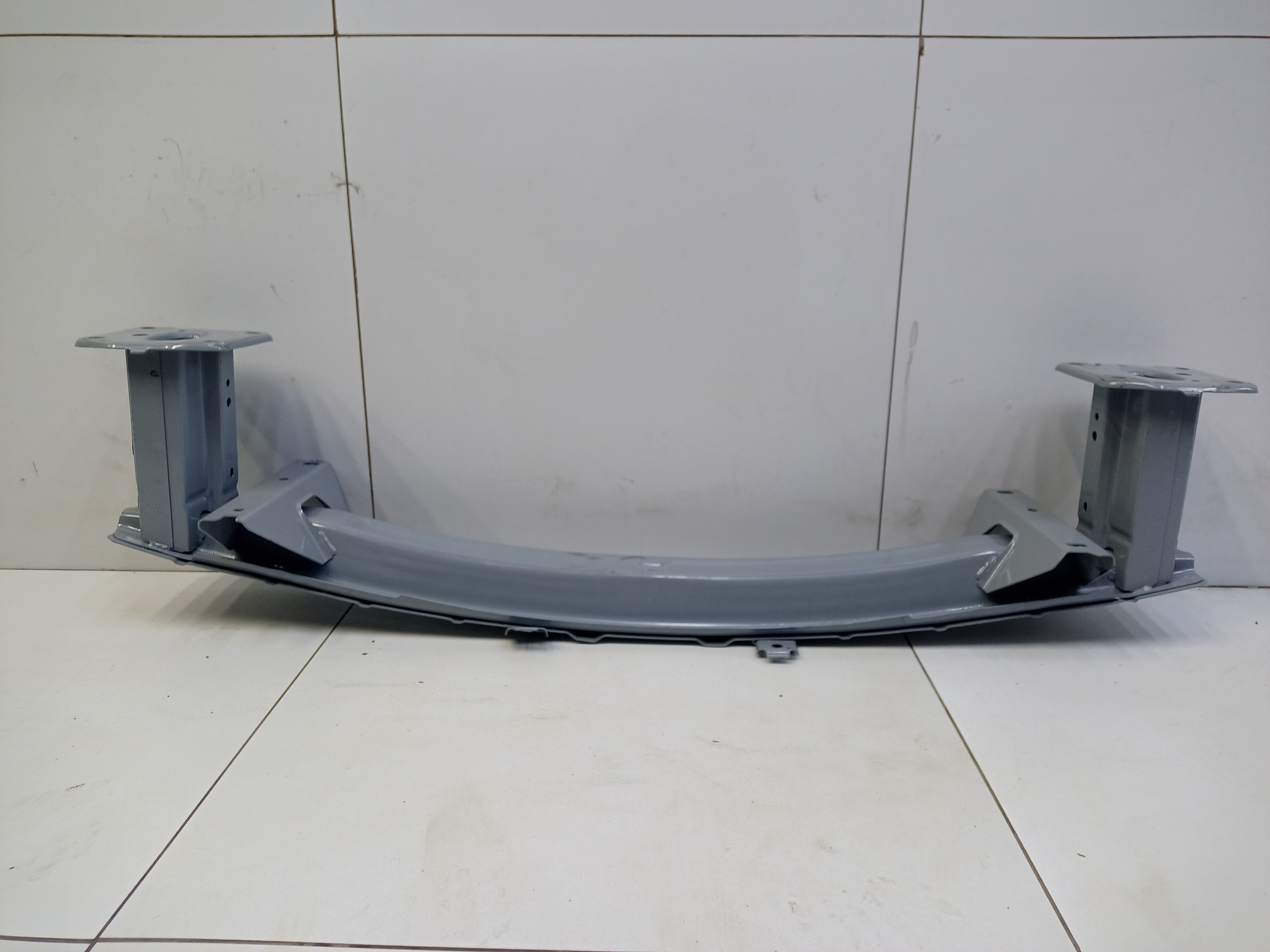 Усилитель переднего бампера Mazda CX-4 Restail