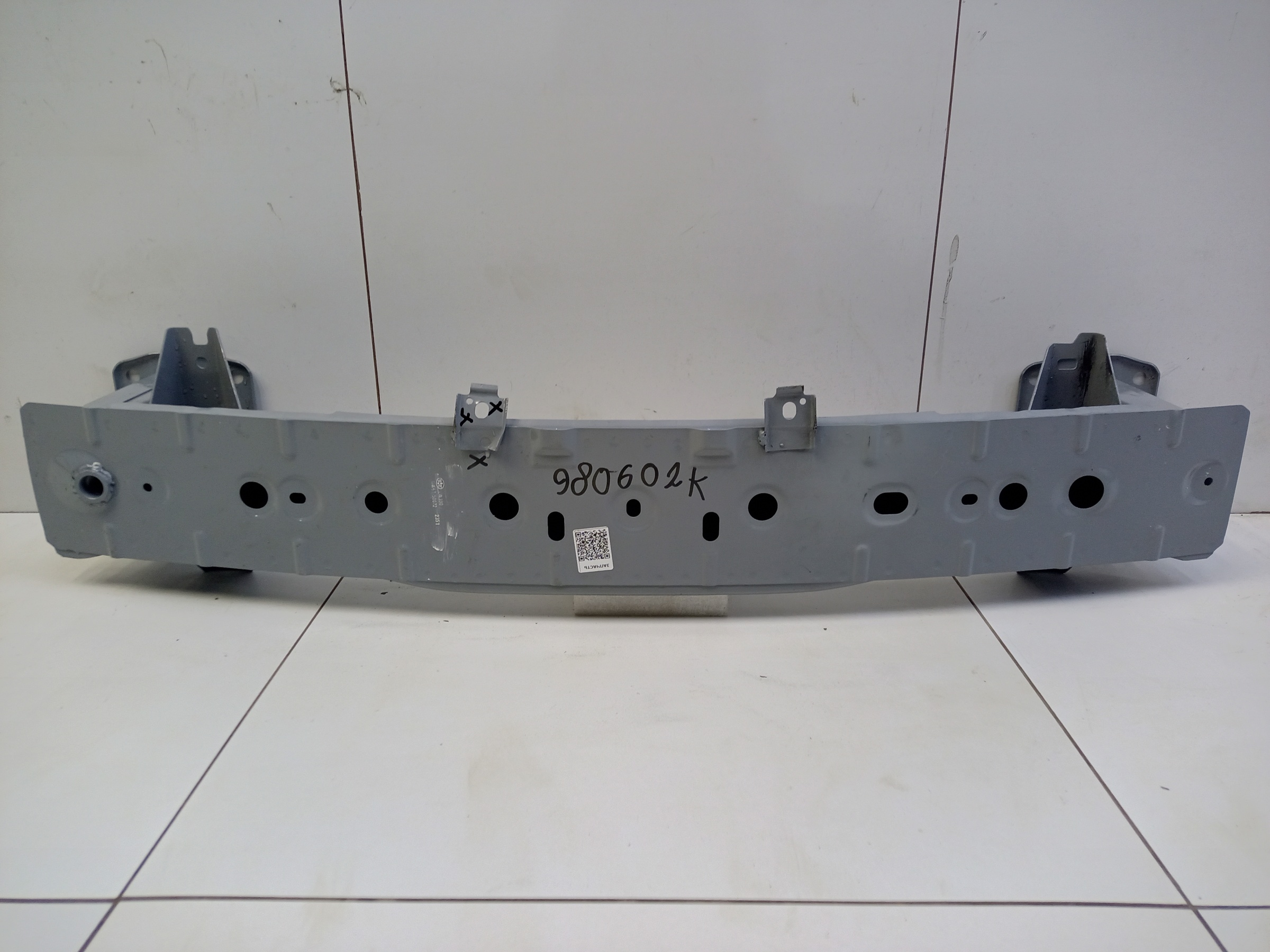 Усилитель переднего бампера Mazda CX-4 Restail