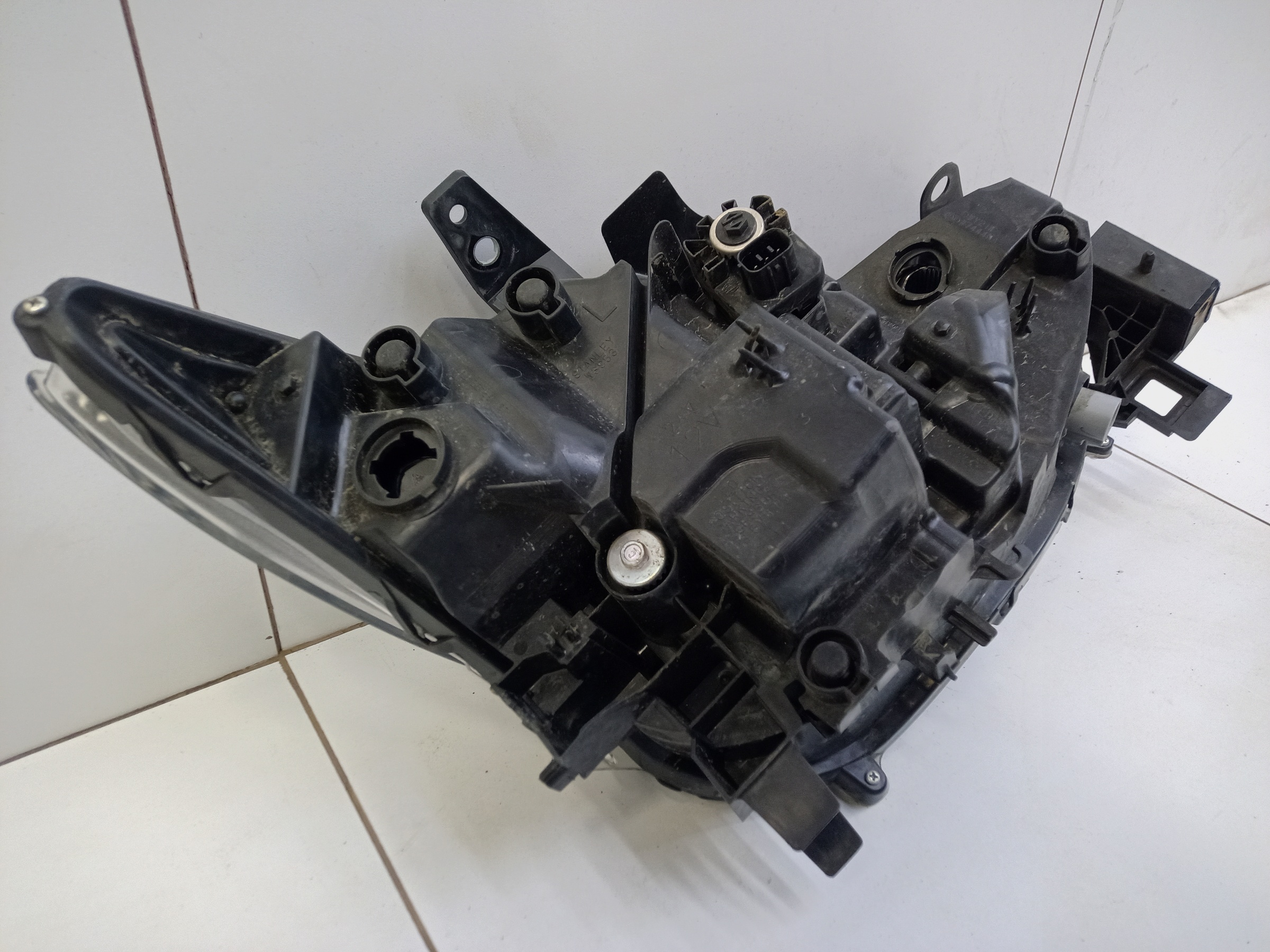 Фара передняя левая Mazda CX-5 2 LED