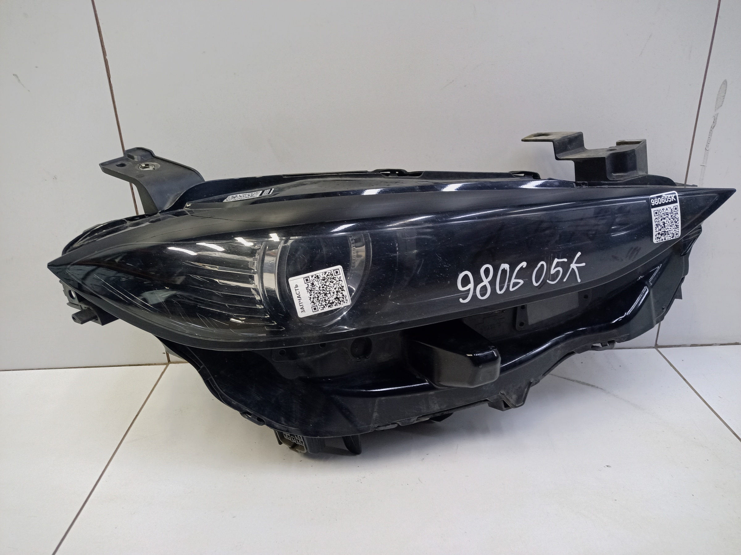 Фара передняя правая Mazda CX-4 Restail