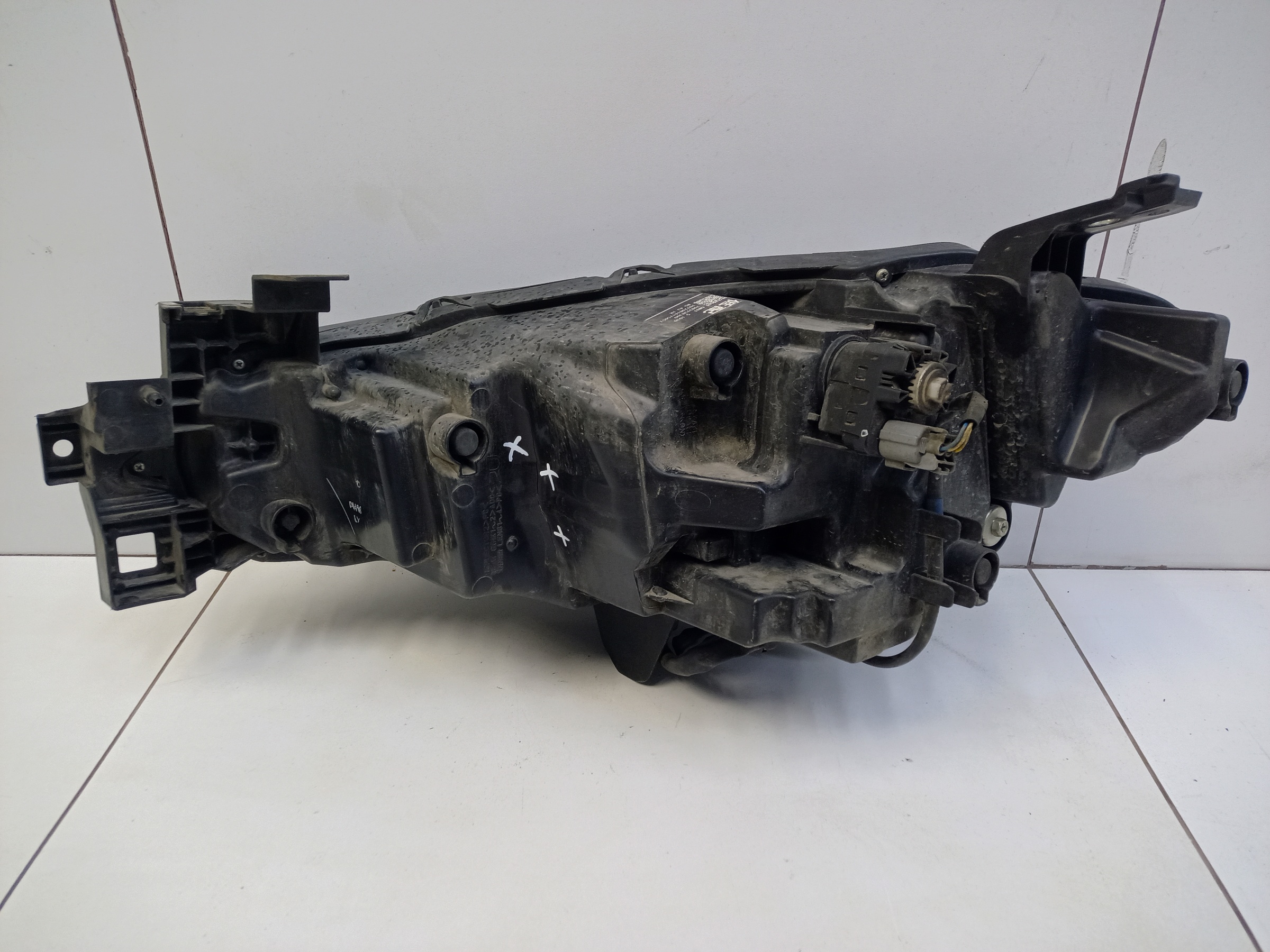 Фара передняя правая Mazda CX-4 Restail