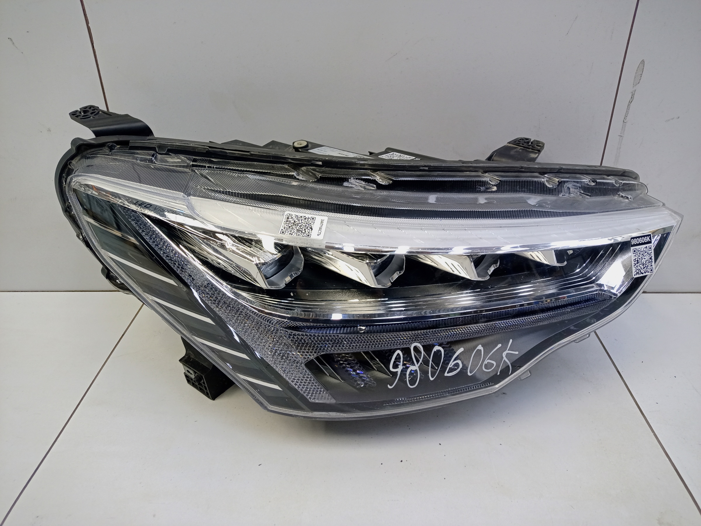 Фара передняя правая Haval Jolion LED