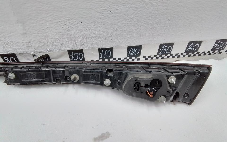 Фонарь крышки багажника Kia K5 3 LED
