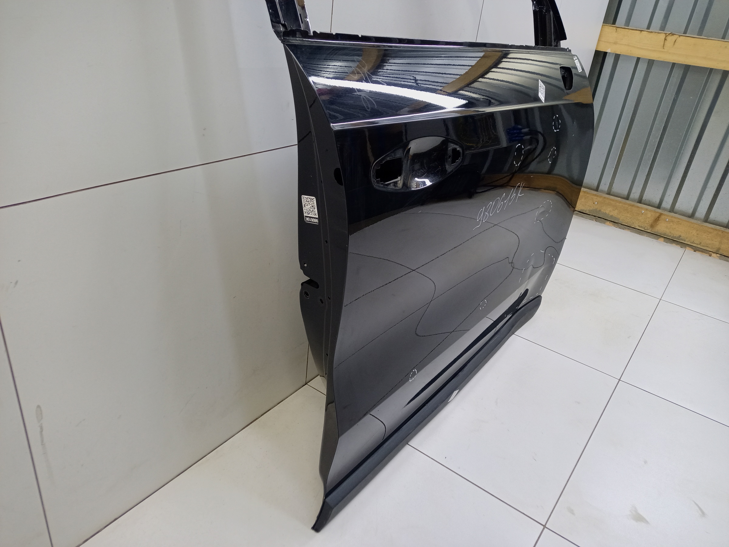 Дверь передняя правая Haval Jolion Restail