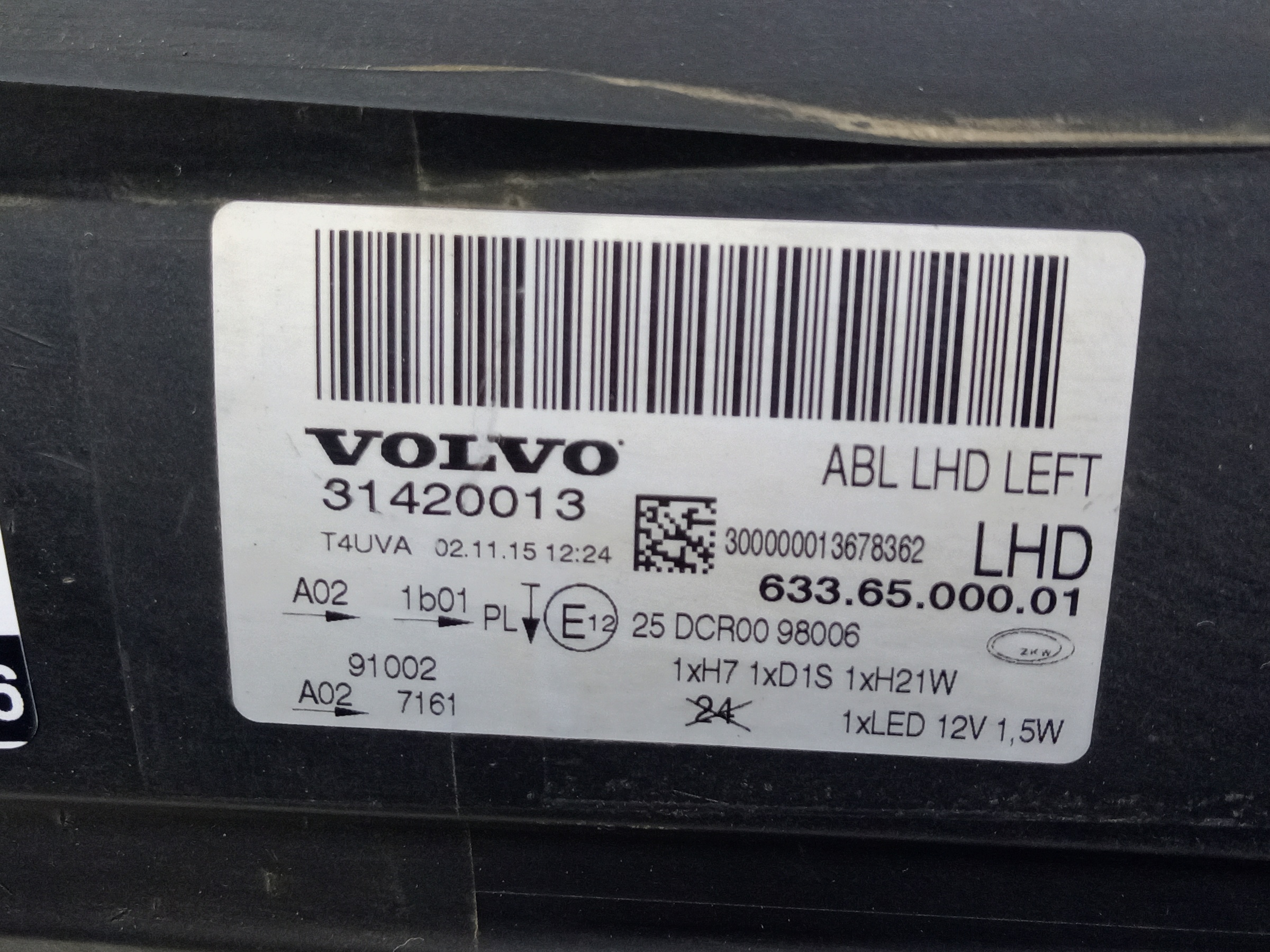 Фара передняя левая Volvo XC70 2 Restail ксенон