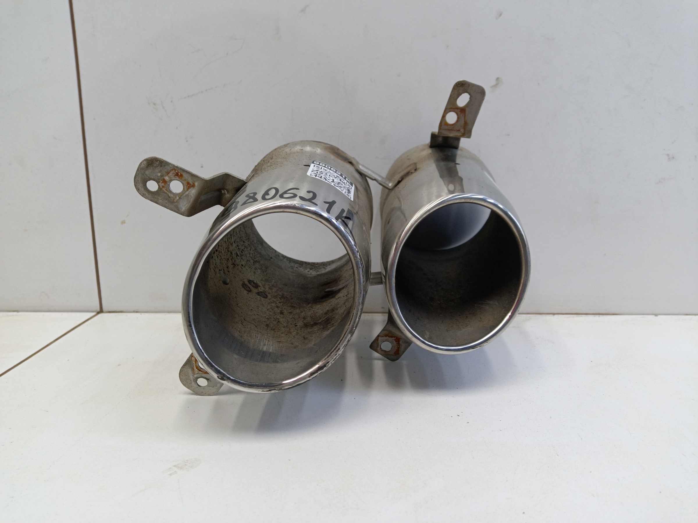 Насадка глушителя левая Geely Coolray Restail