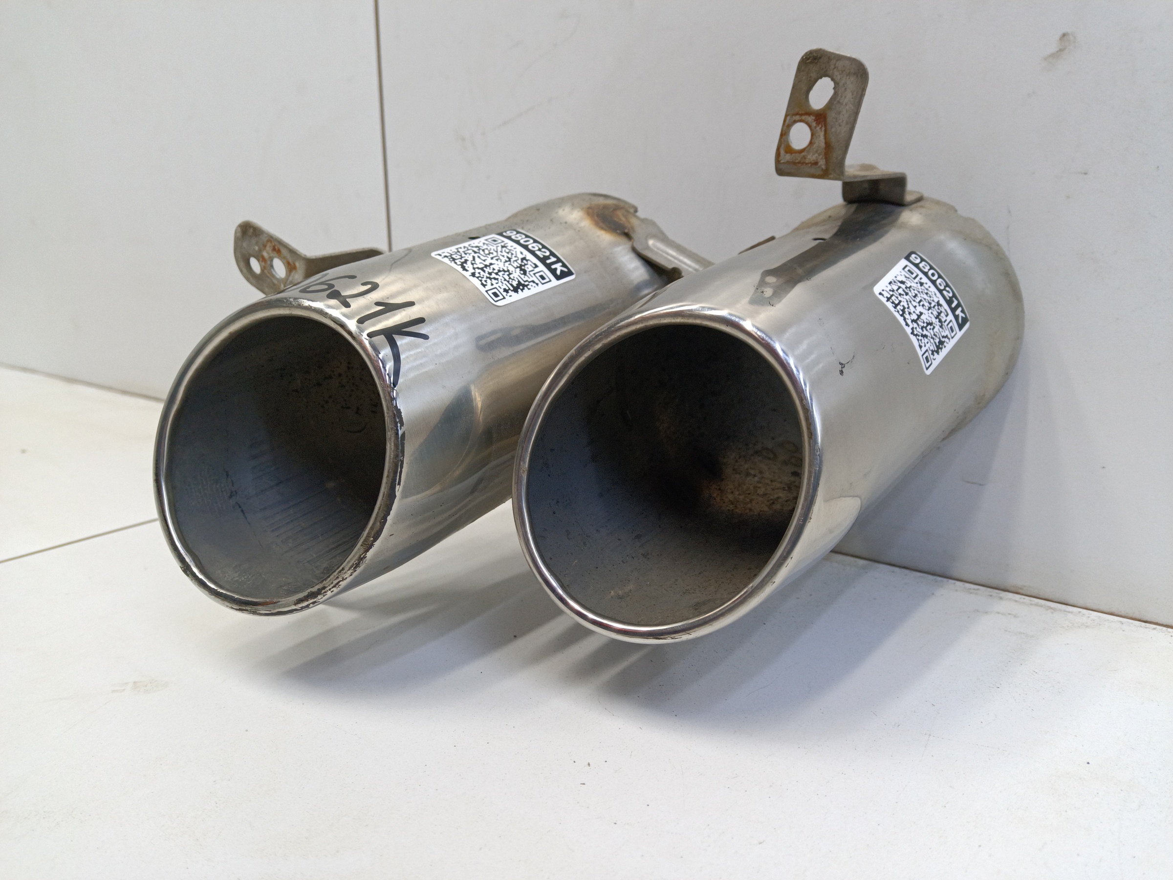 Насадка глушителя левая Geely Coolray Restail