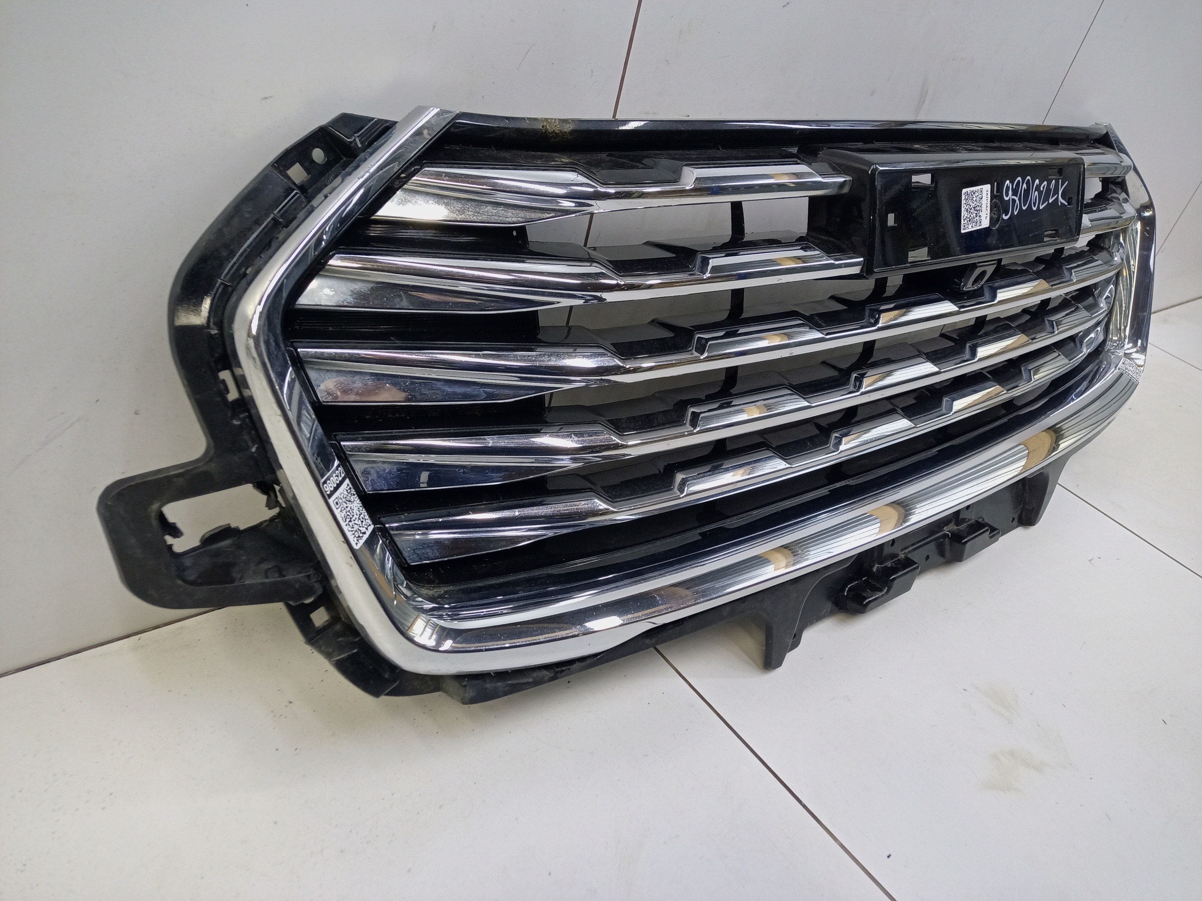 Решётка радиатора Haval Jolion под камеру