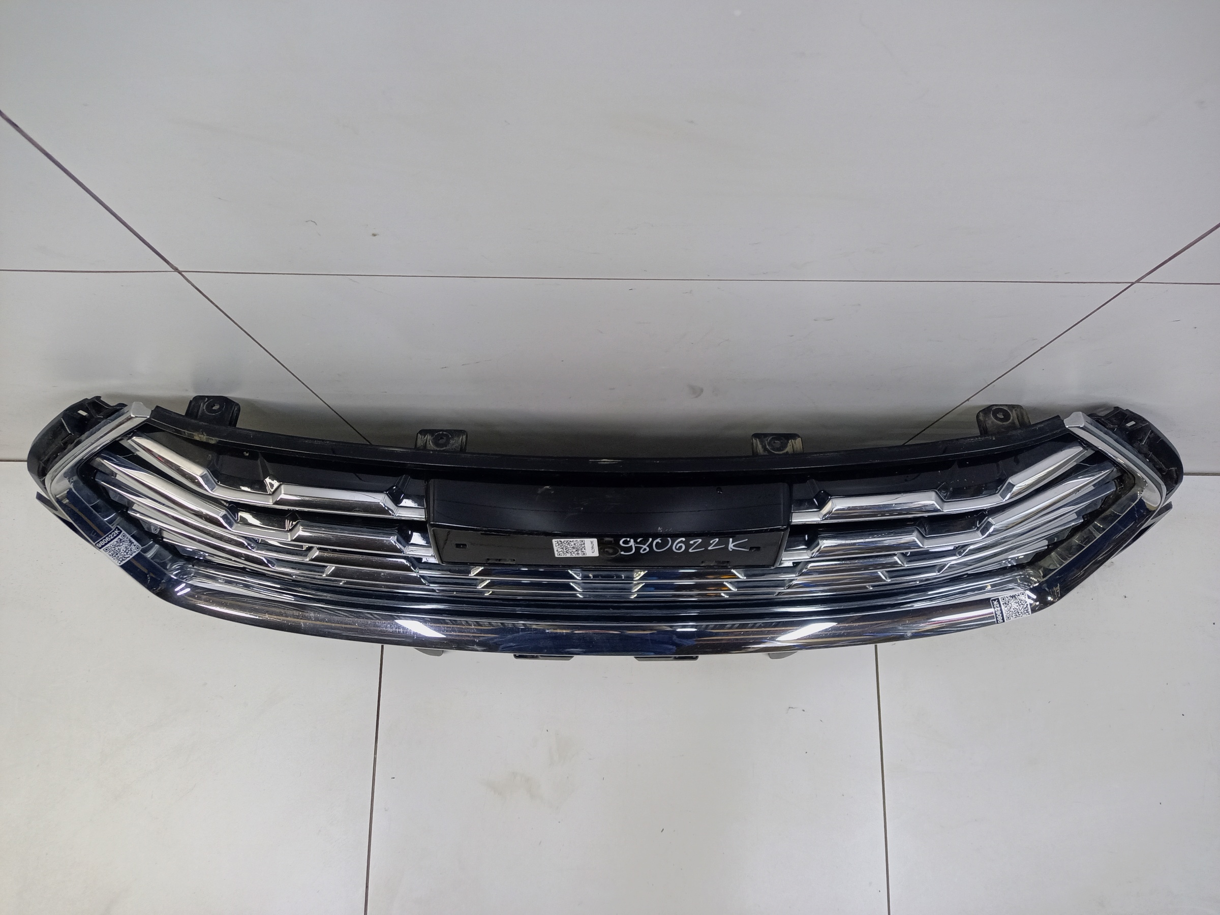 Решётка радиатора Haval Jolion под камеру