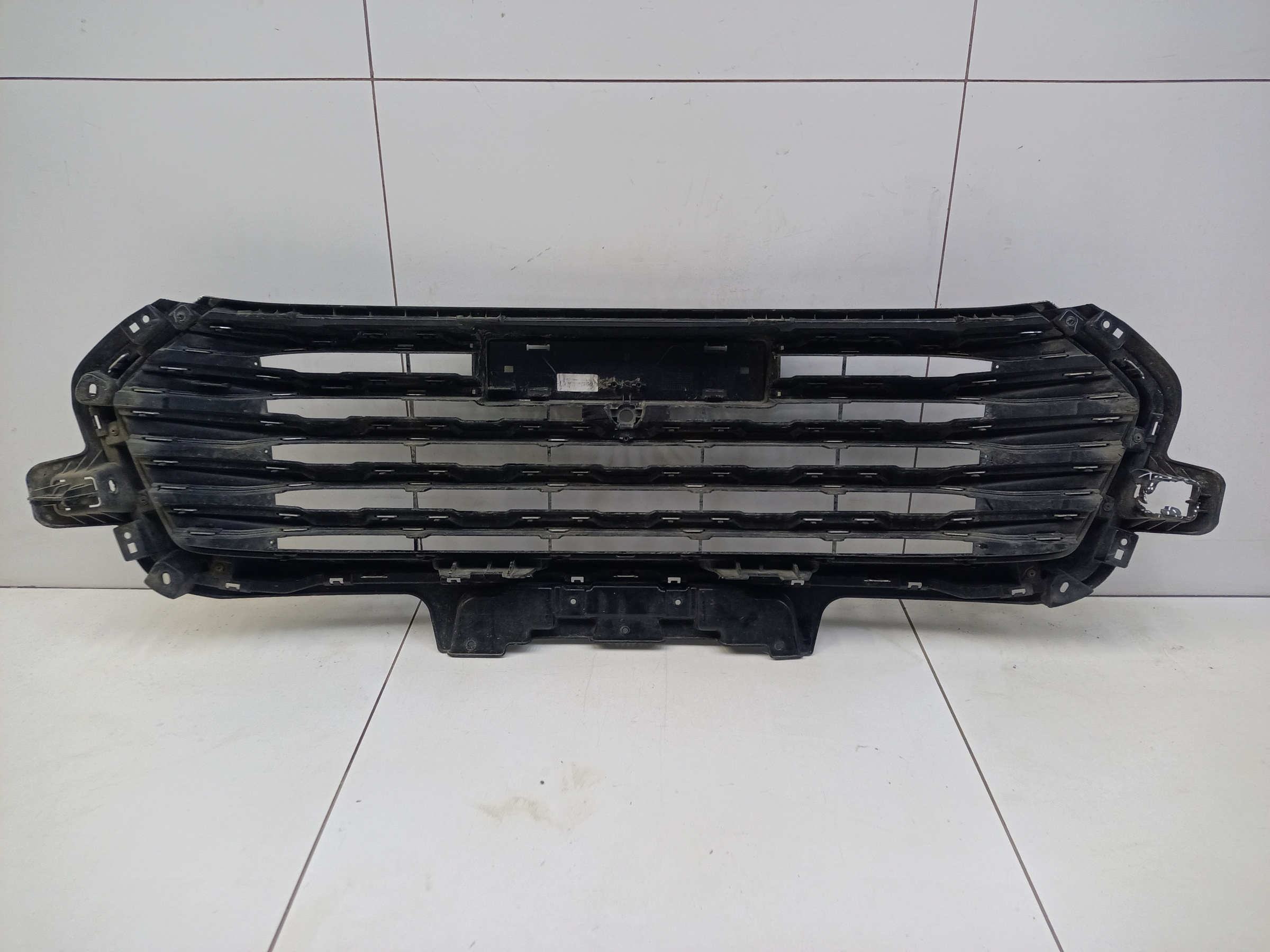 Решётка радиатора Haval Jolion под камеру