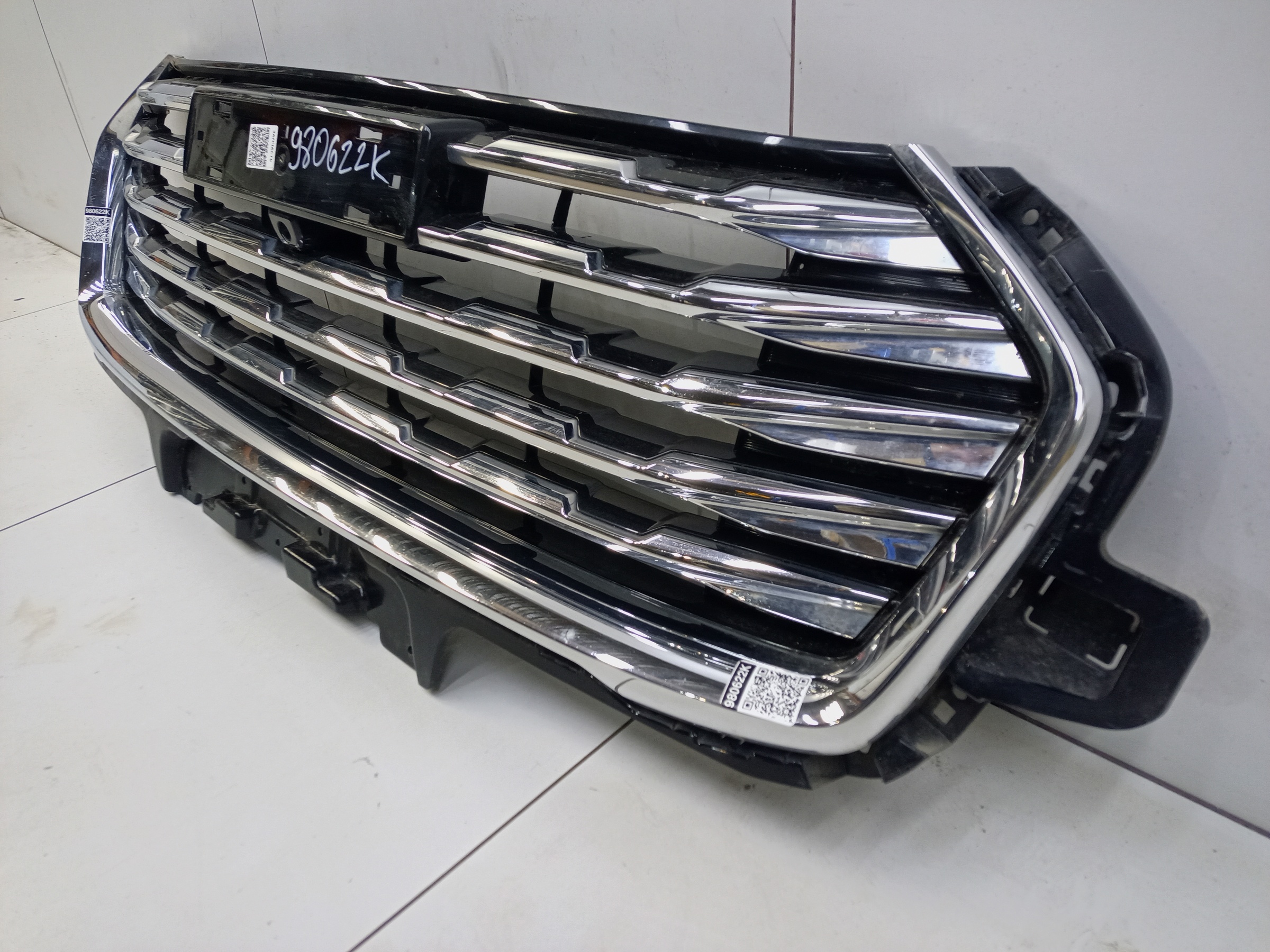 Решётка радиатора Haval Jolion под камеру