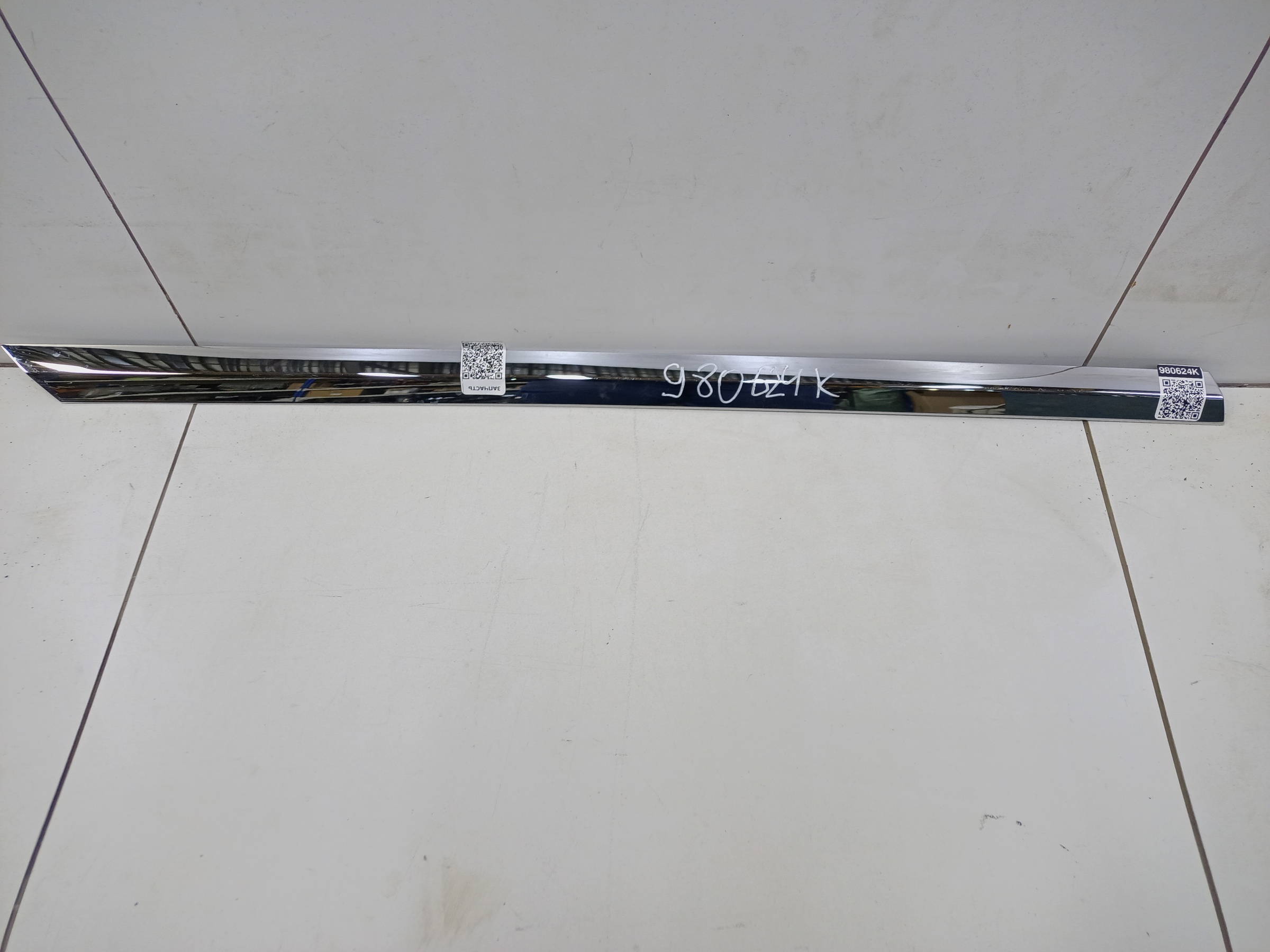 Накладка хром двери задней правой Bentley Flying Spur 2