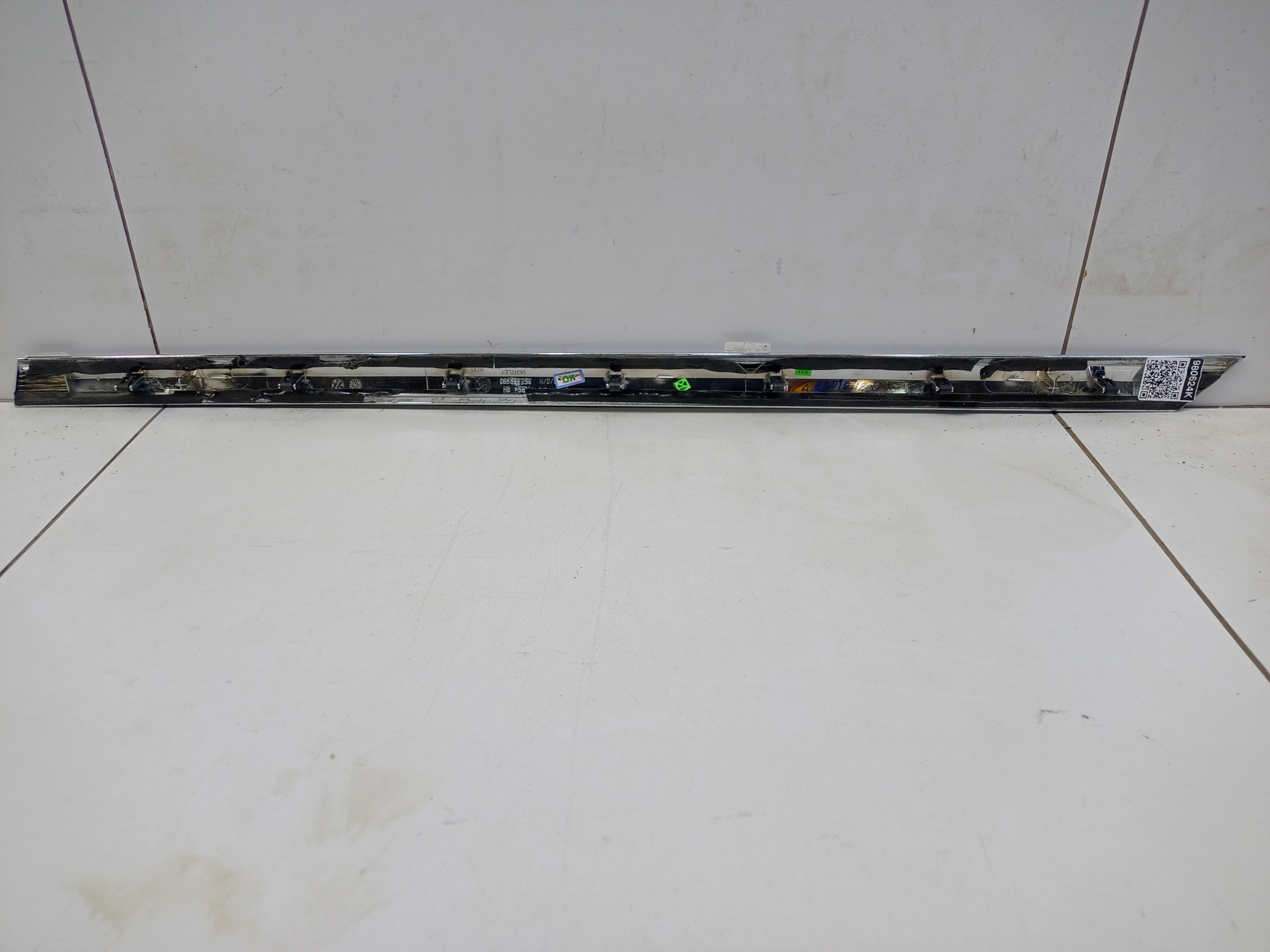 Накладка хром двери задней правой Bentley Flying Spur 2