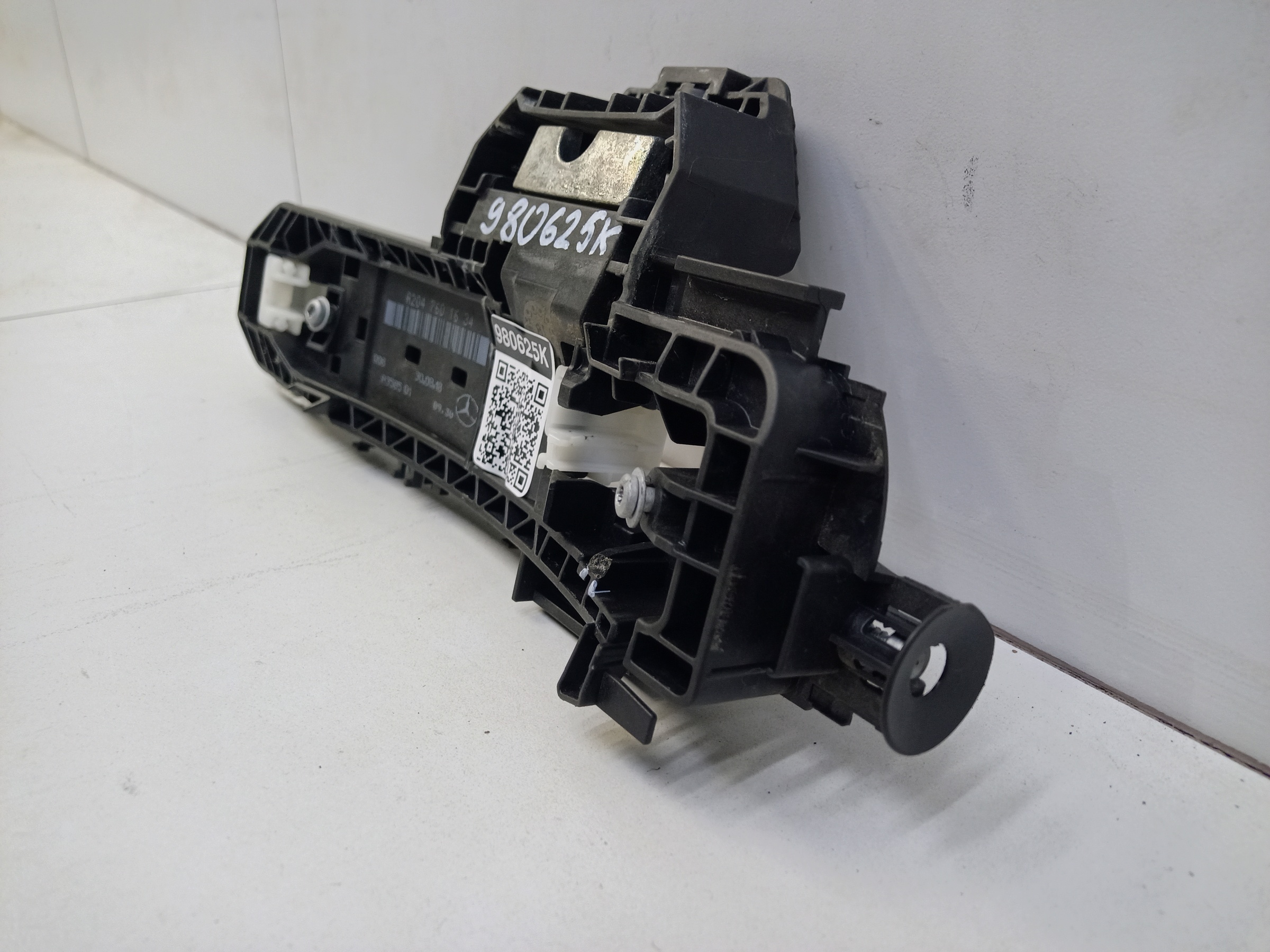 Кронштейн наружной ручки двери внутренний Mercedes Benz C-klasse W204