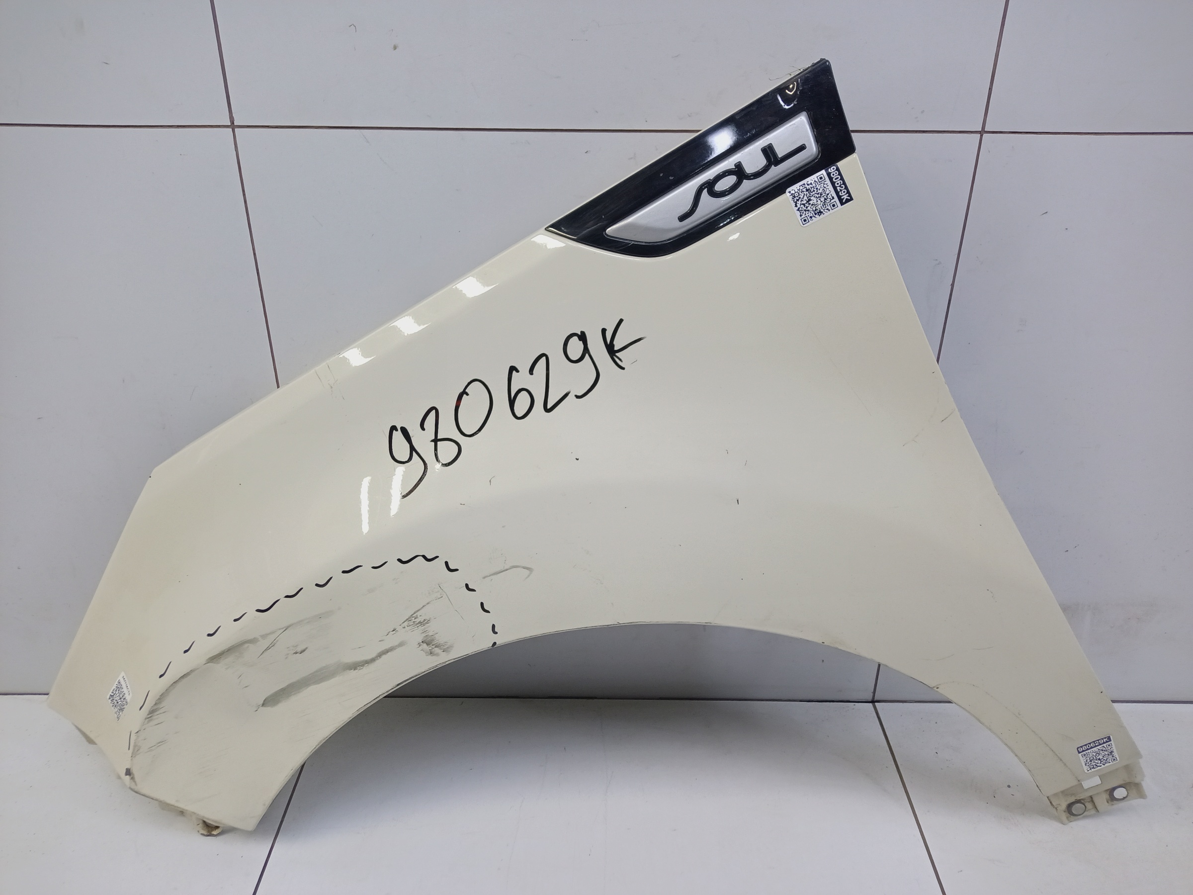 Крыло переднее левое KIA Soul 2