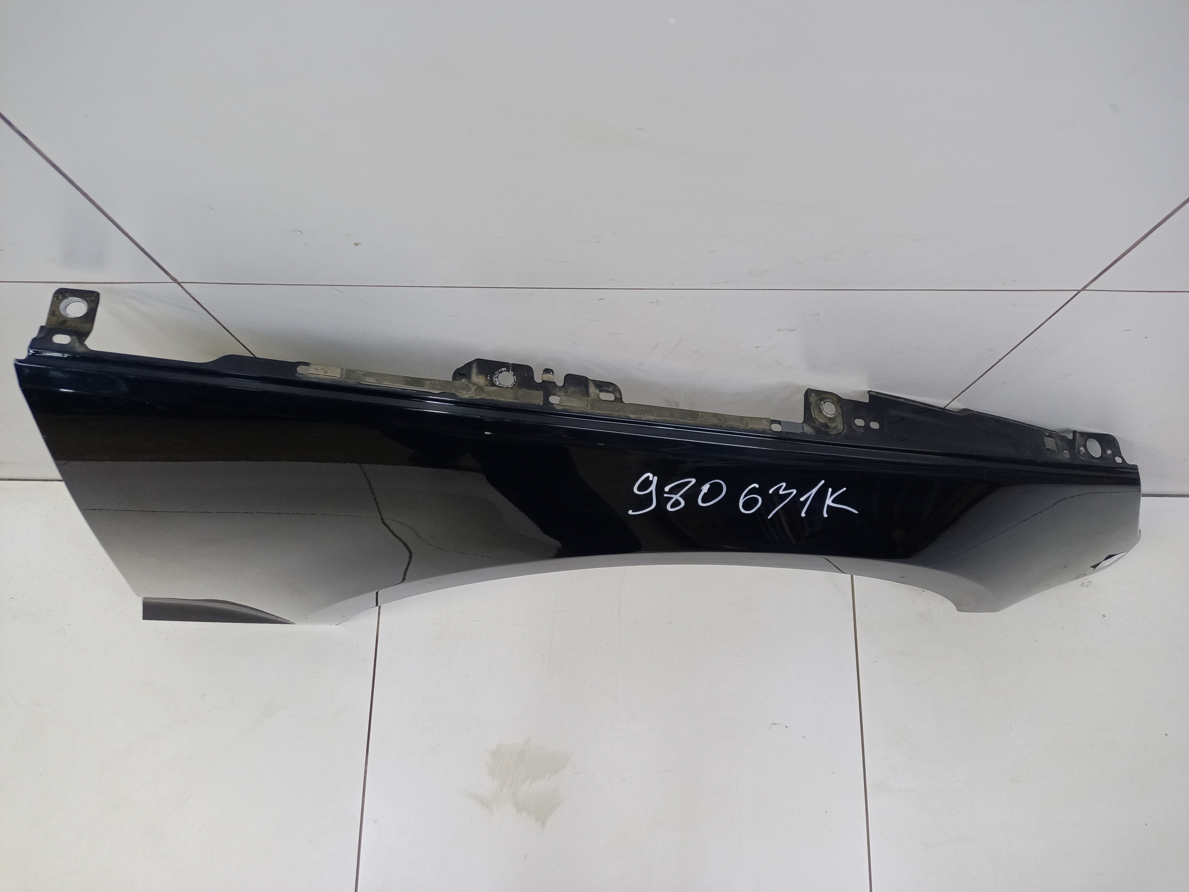 Крыло переднее правое Audi A4 B9