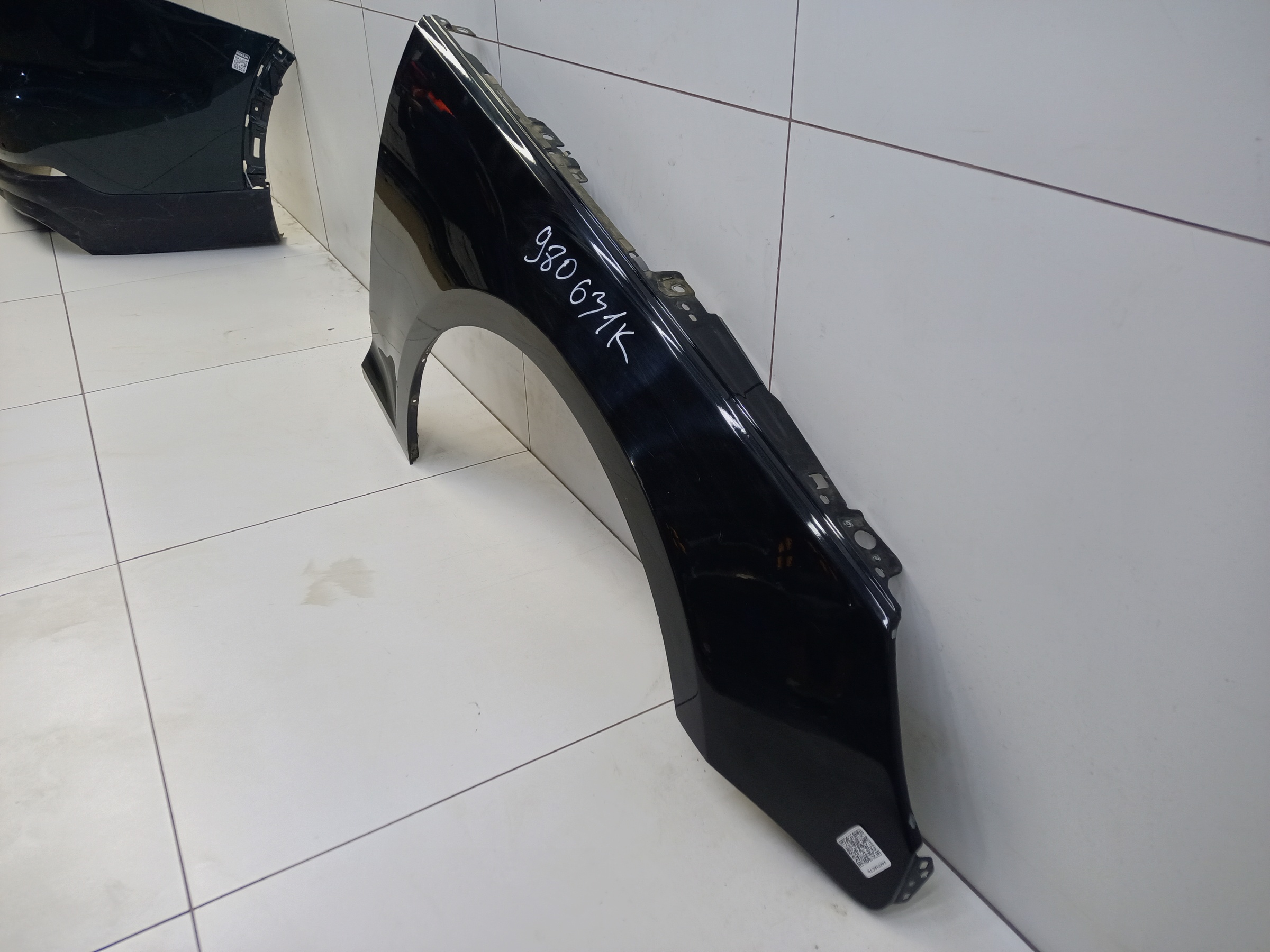 Крыло переднее правое Audi A4 B9