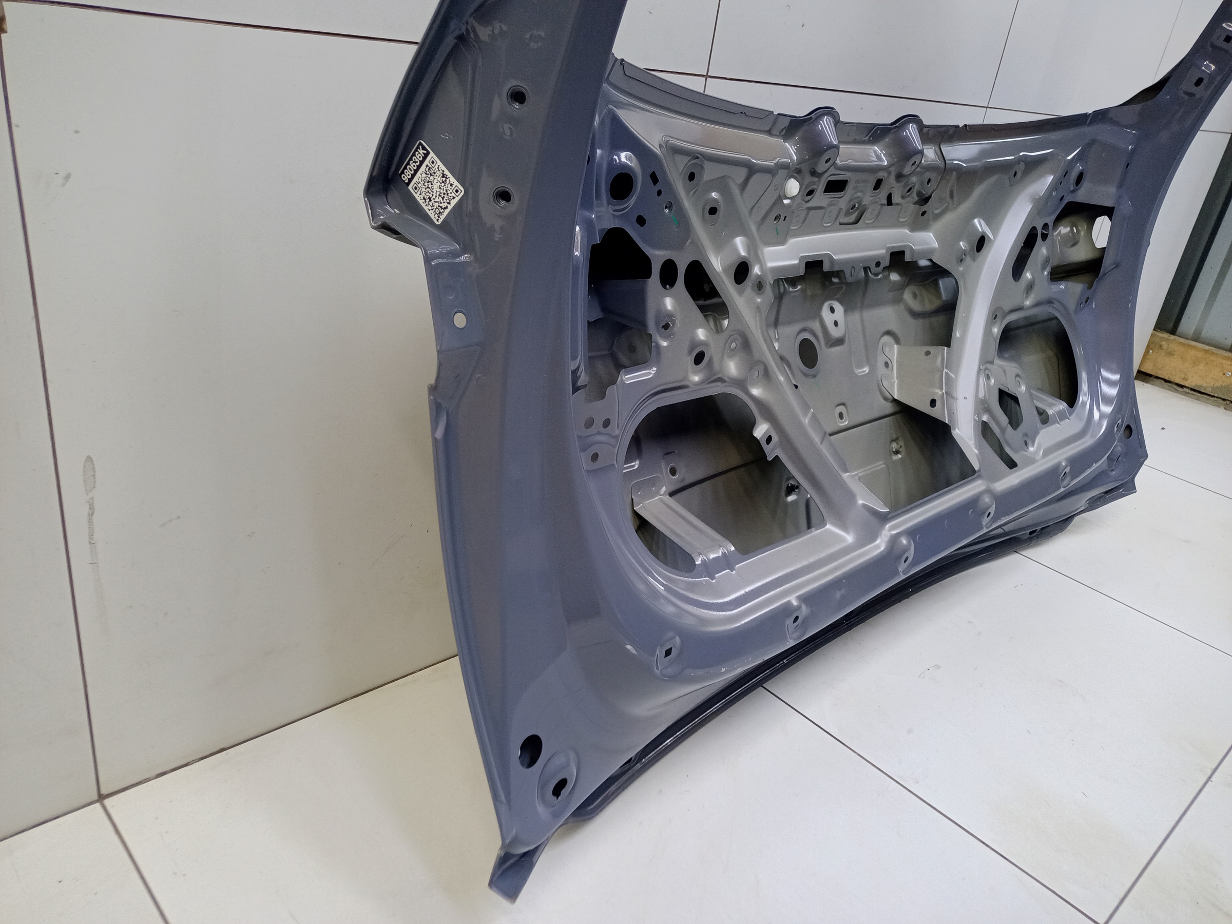 Крышка багажника Geely Coolray Restail