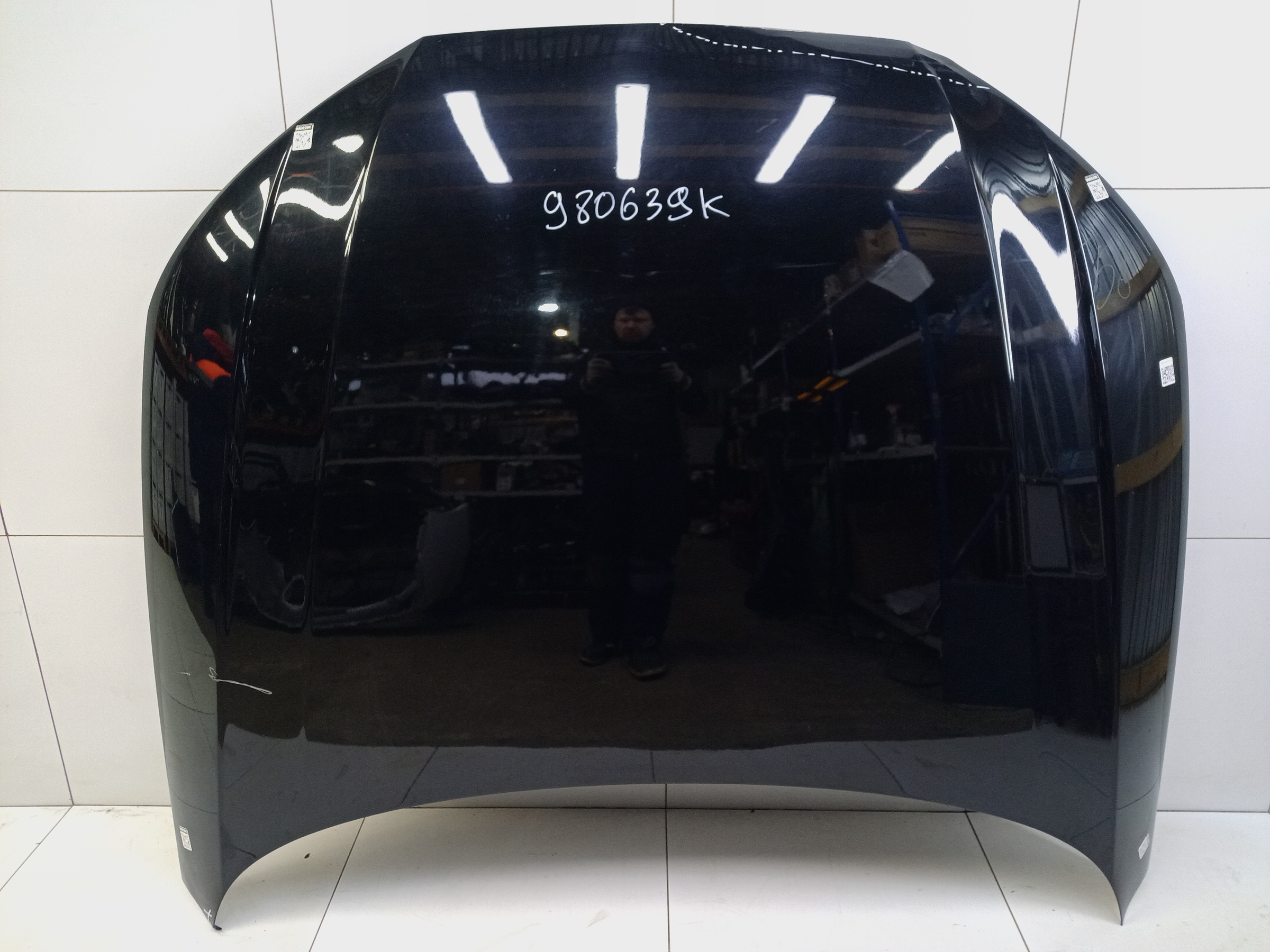 Капот Audi A4 B9