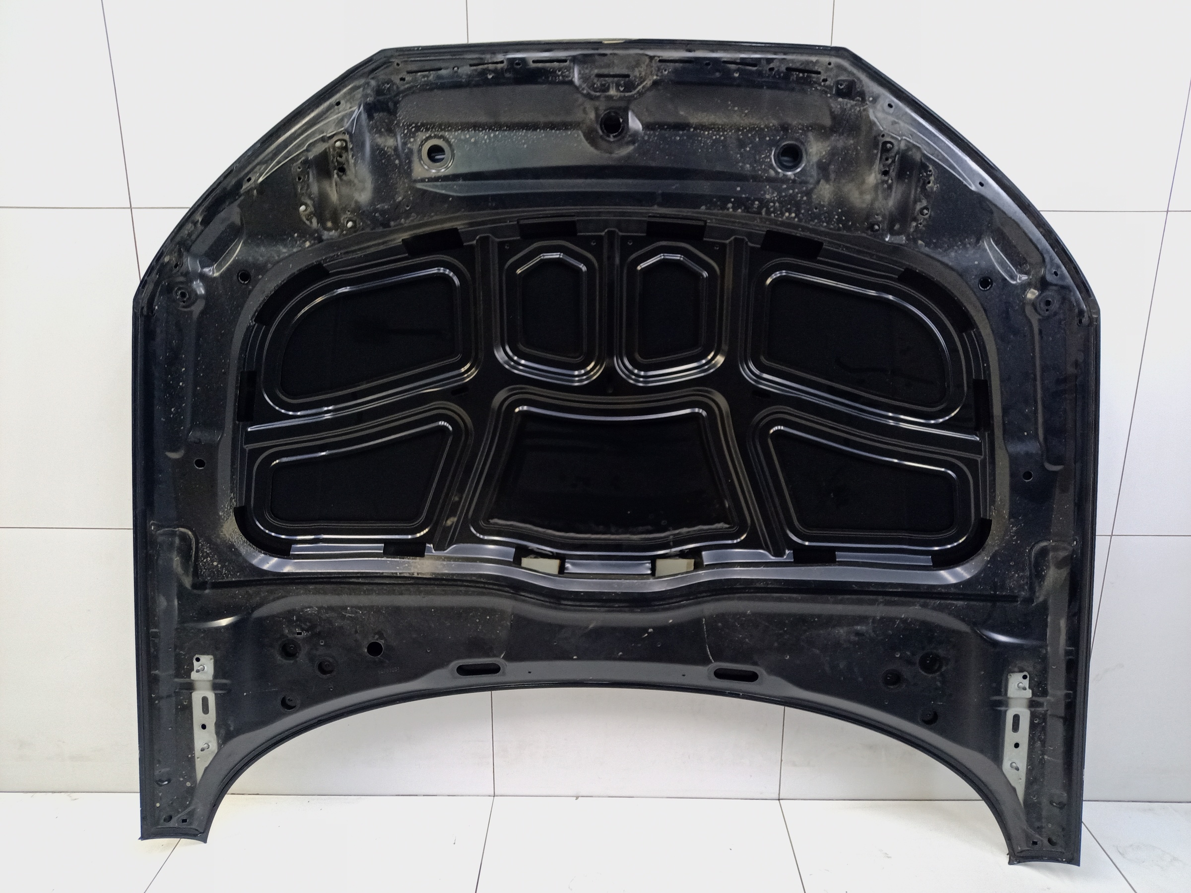 Капот Audi A4 B9