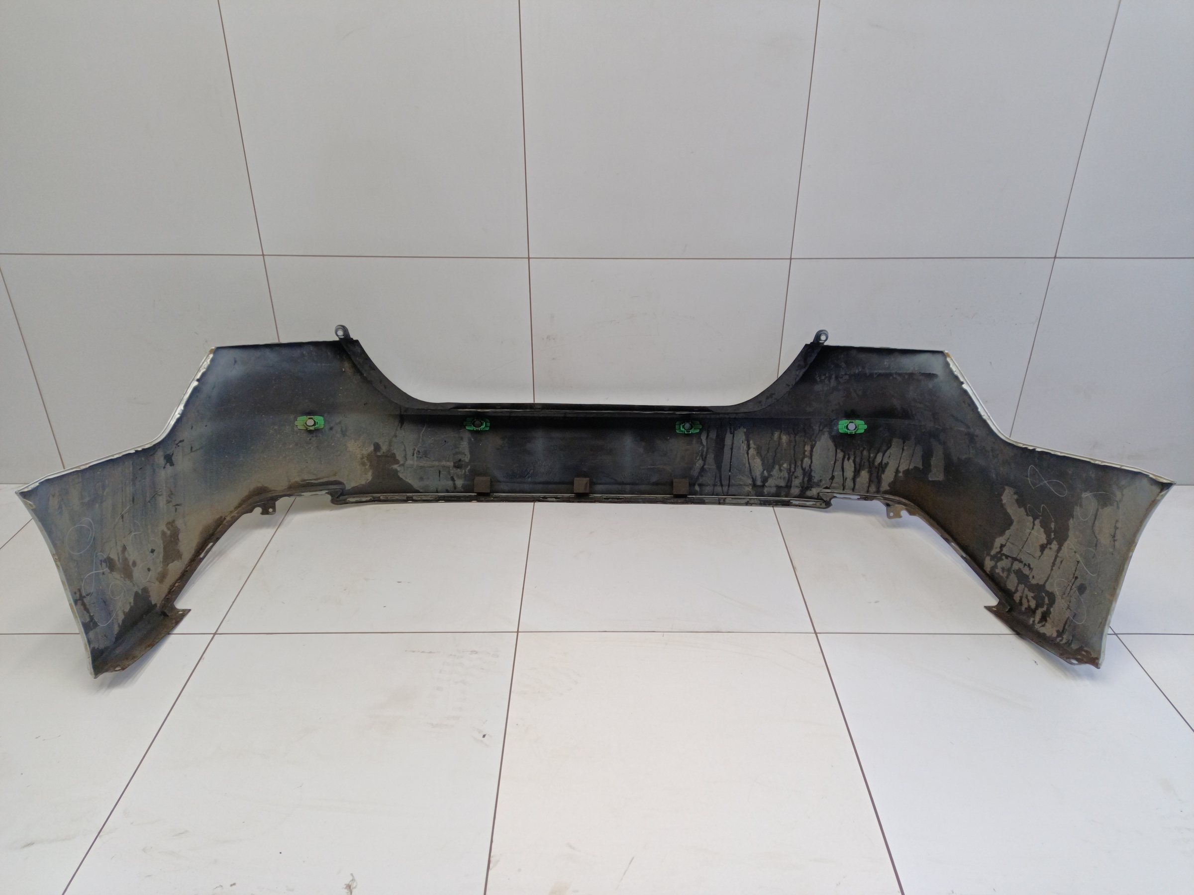 Бампер задний Toyota Camry V70