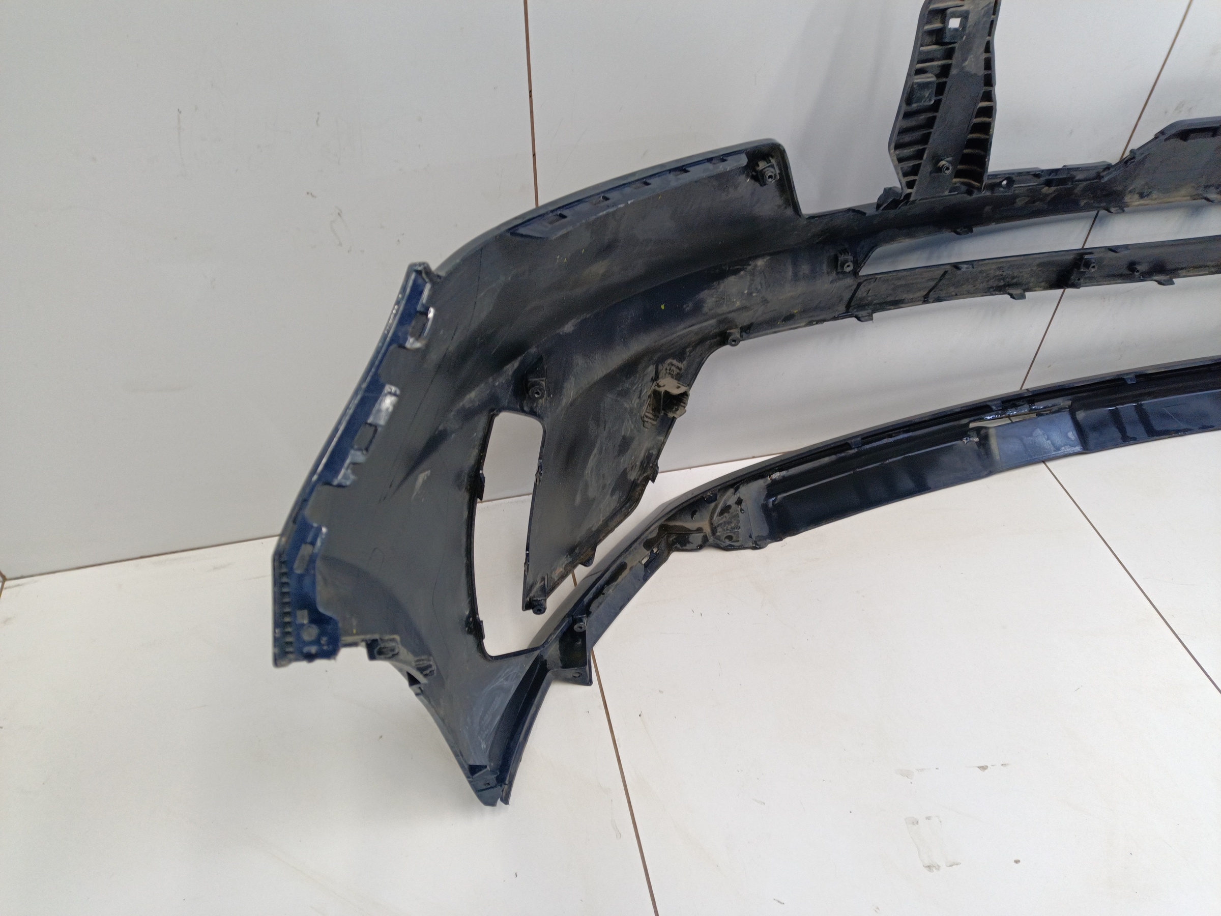 Бампер передний Kia Sorento 4