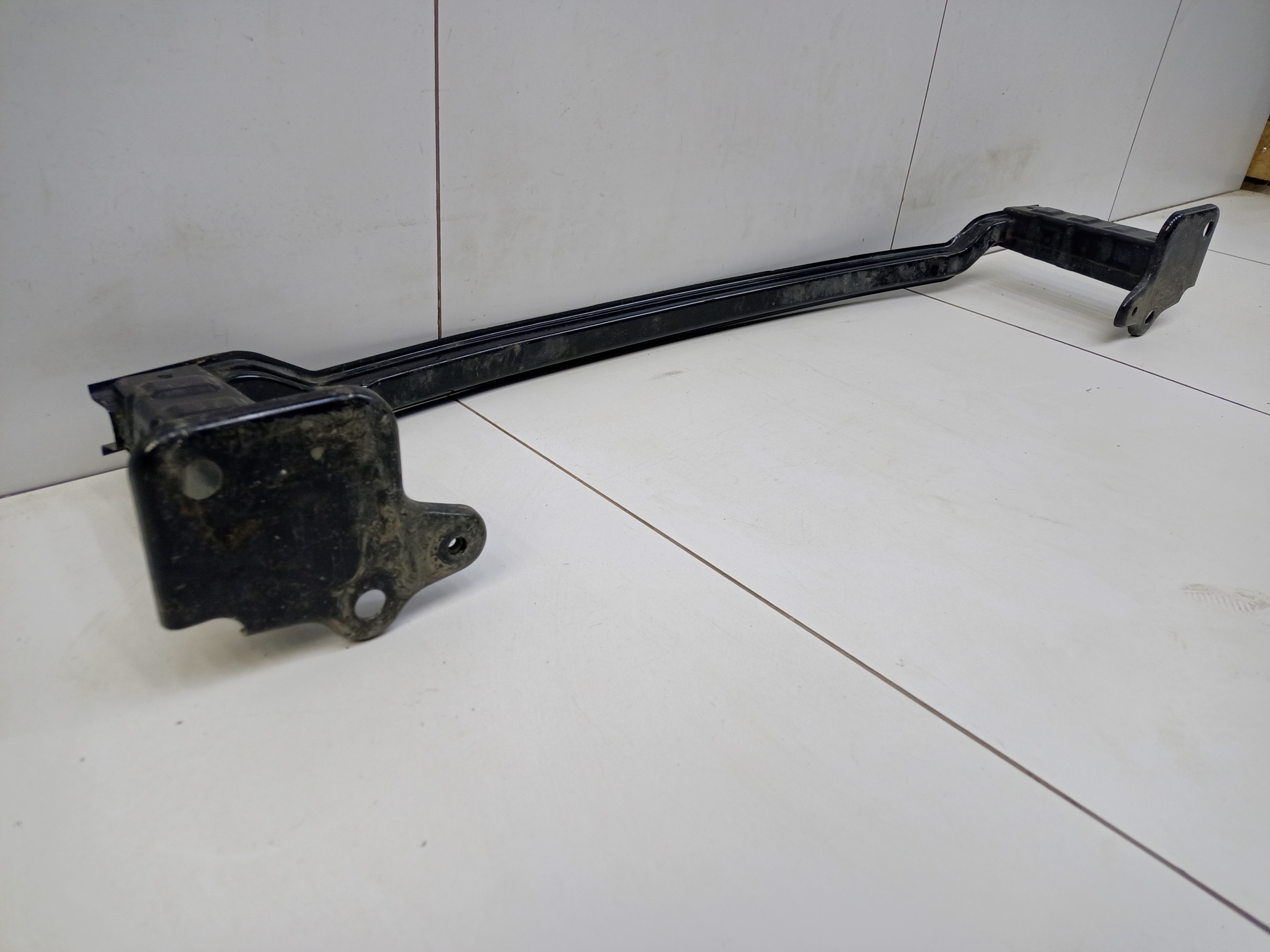 Усилитель переднего бампера нижний Exeed TXL