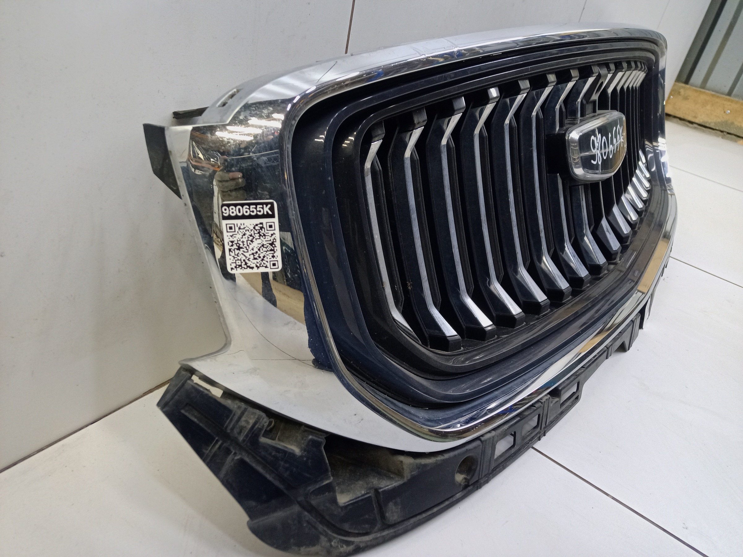 Решетка радиатора Geely Monjaro