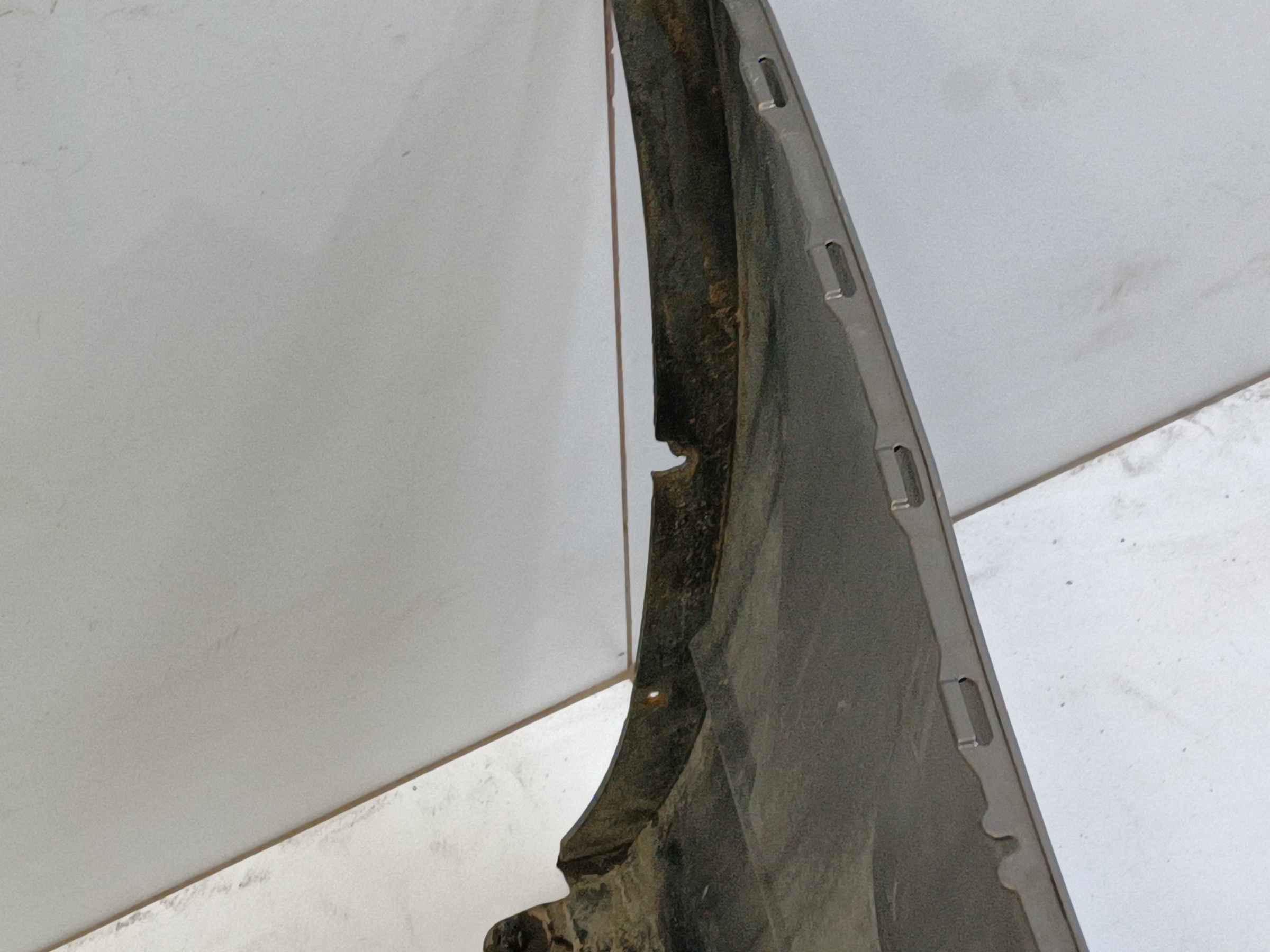 Бампер задний Subaru Forester 5 SK