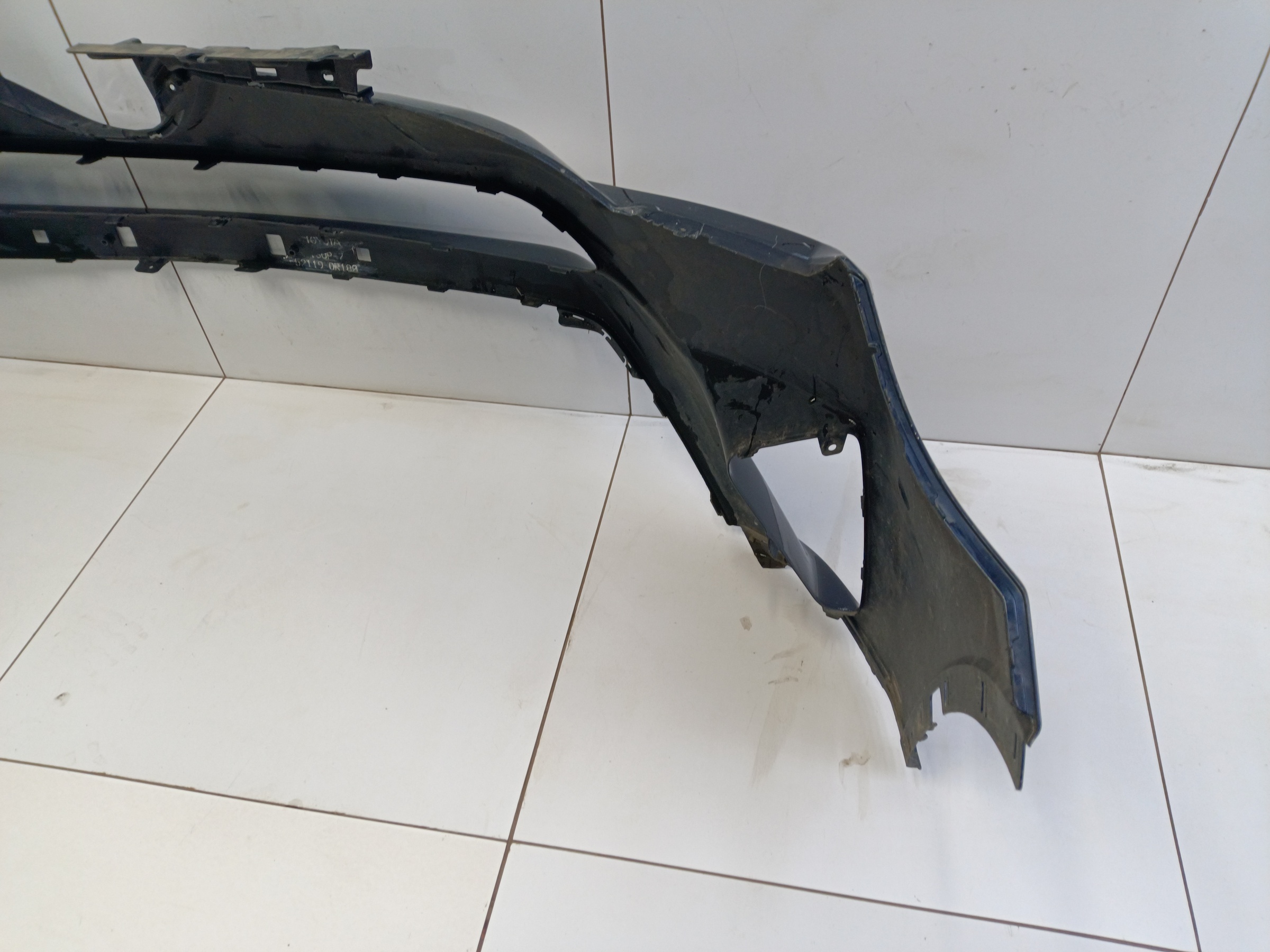 Бампер передний Toyota RAV4 CA40 Restail