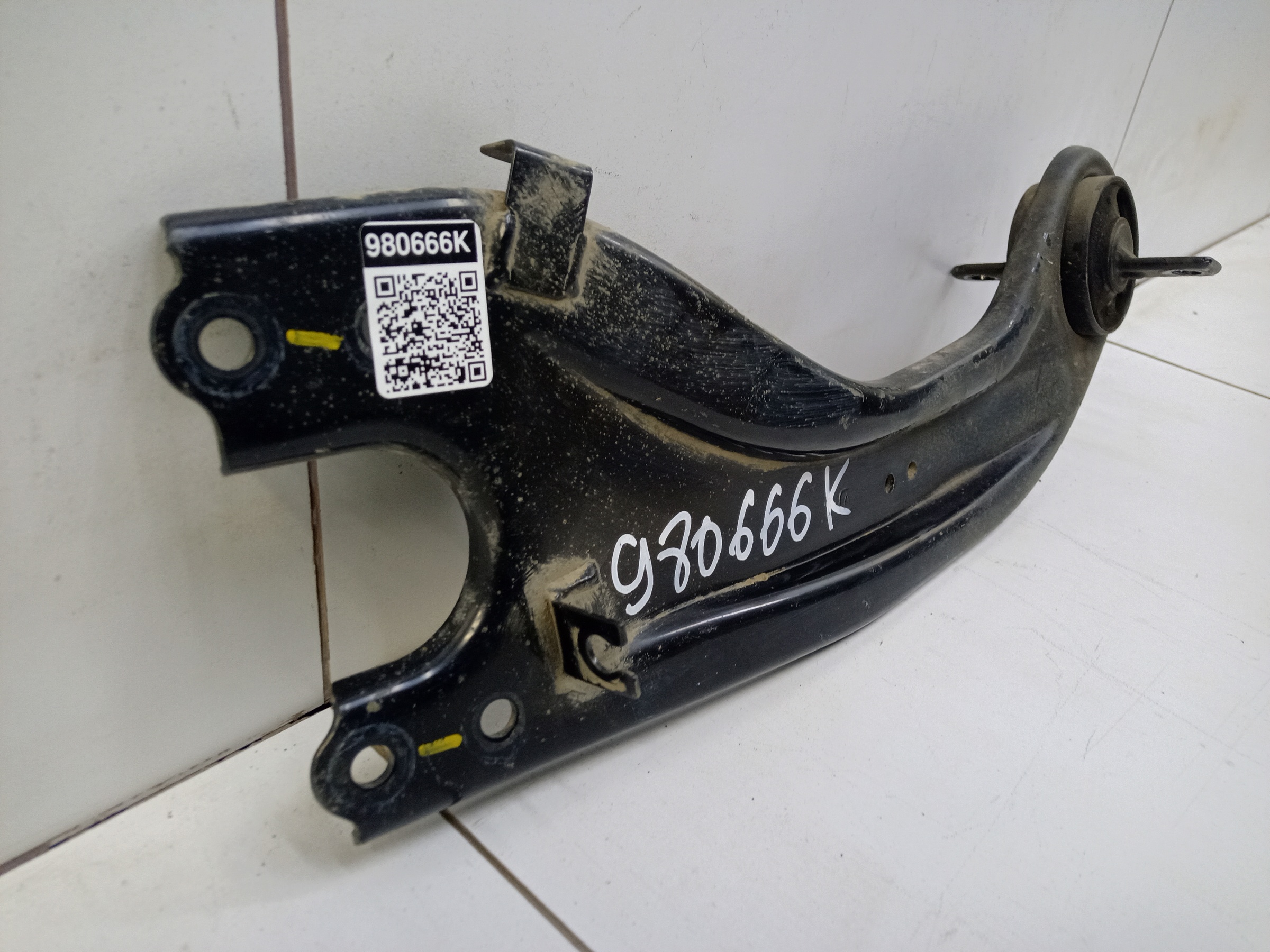 Рычаг задней подвески левый продольный Changan UNI-T