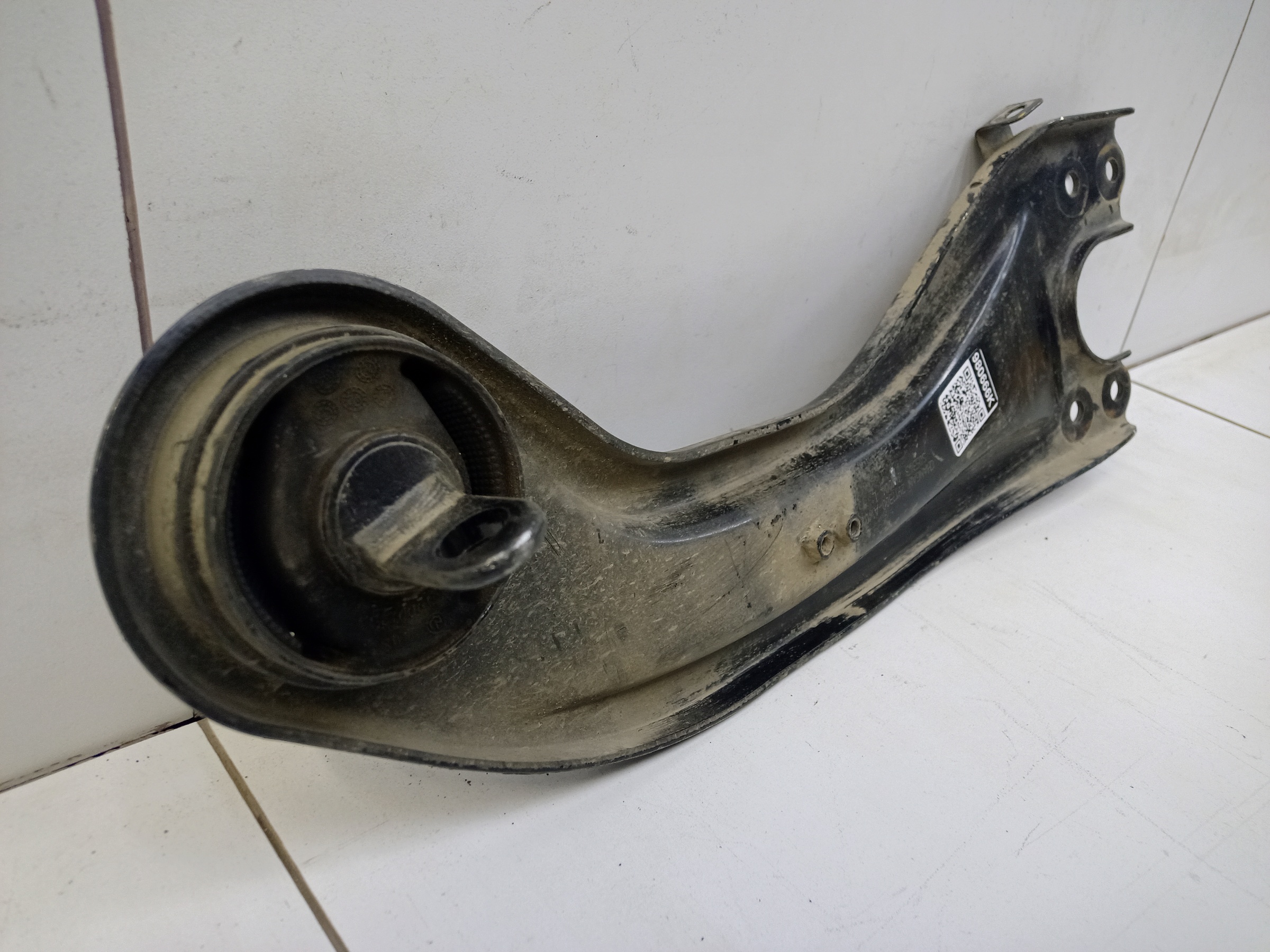 Рычаг задней подвески левый продольный Changan UNI-T