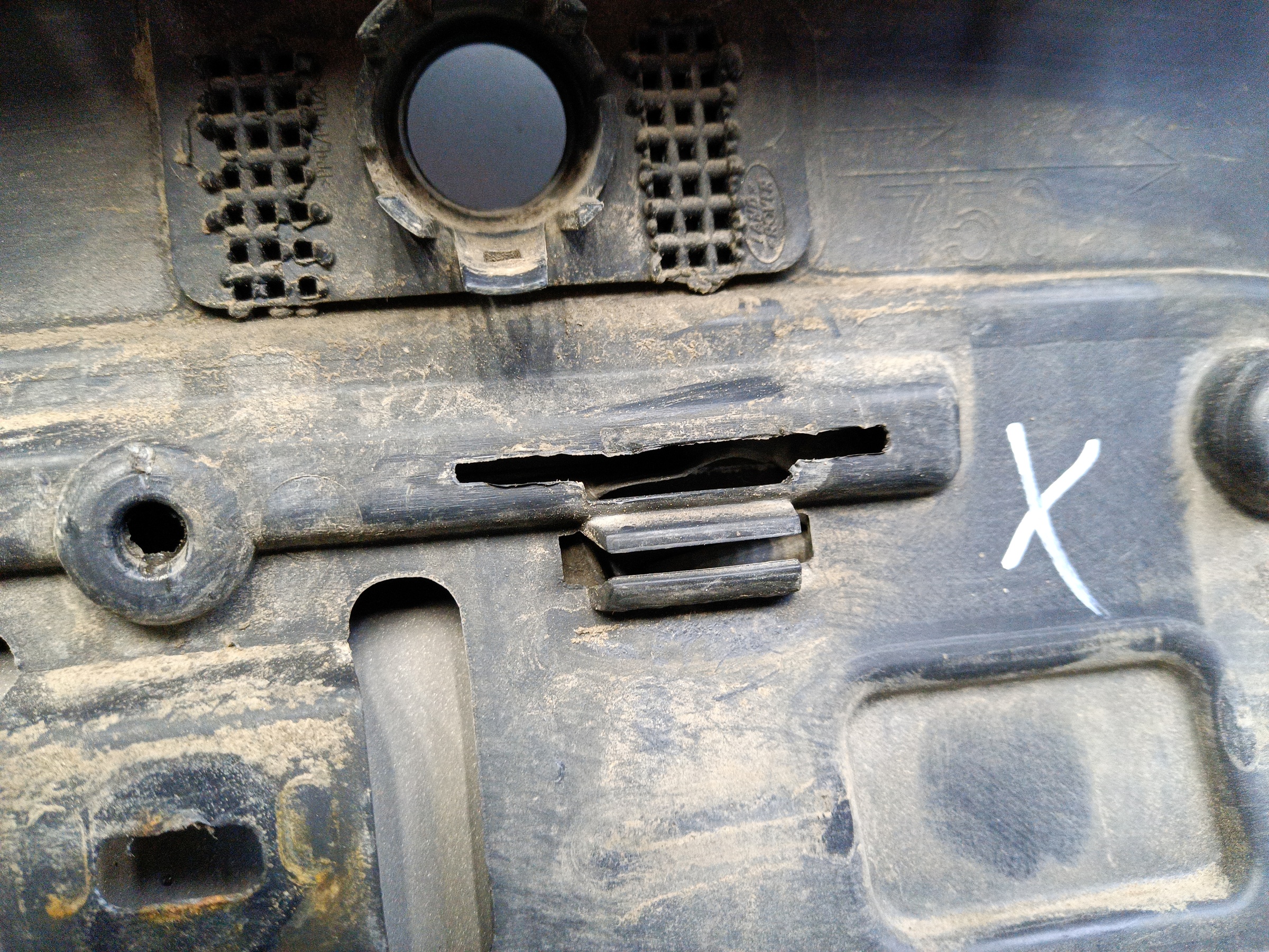 Бампер задний Land Rover Discovery Sport 1