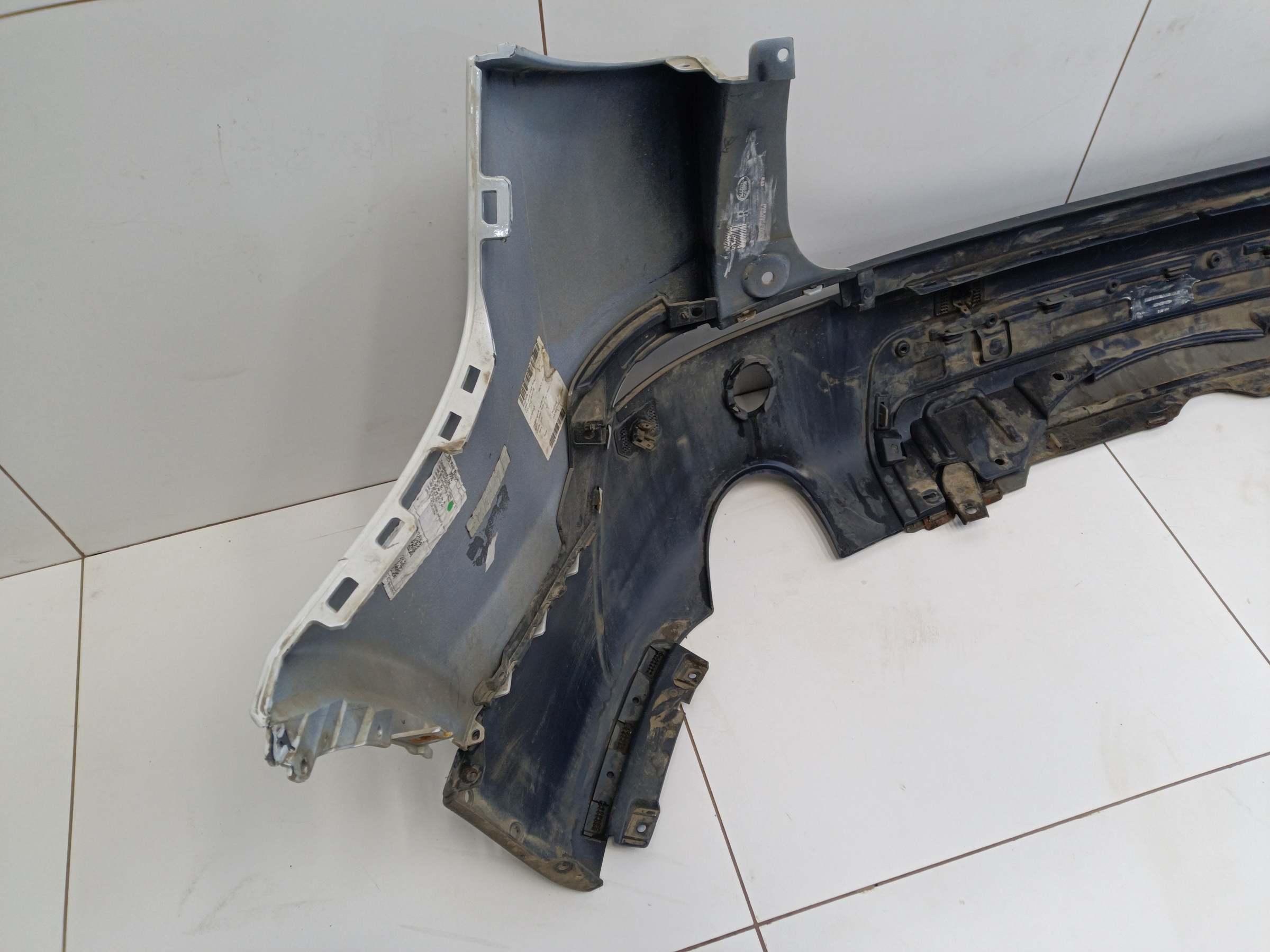 Бампер задний Land Rover Discovery Sport 1