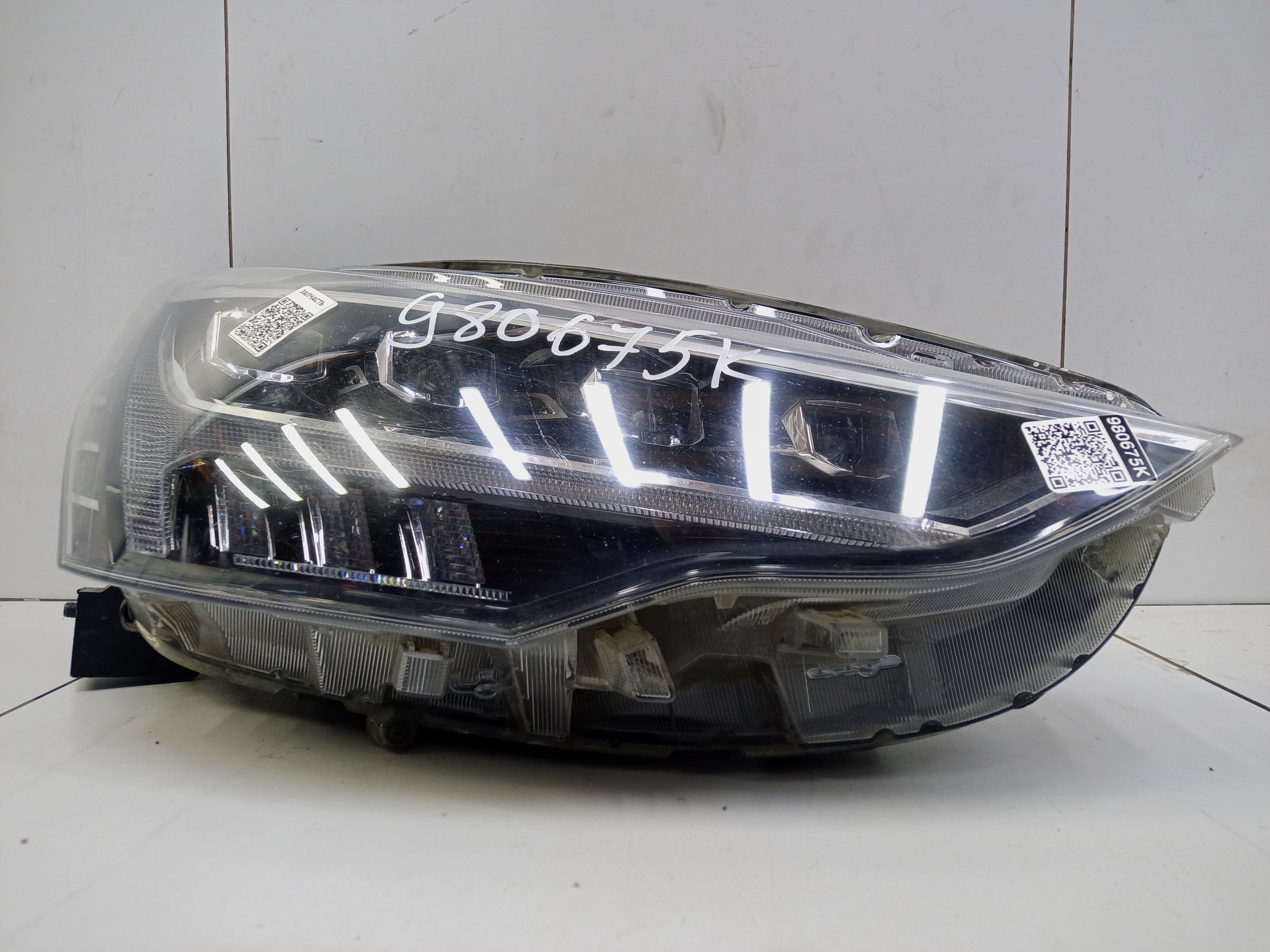 Фара передняя правая Haval Jolion LED