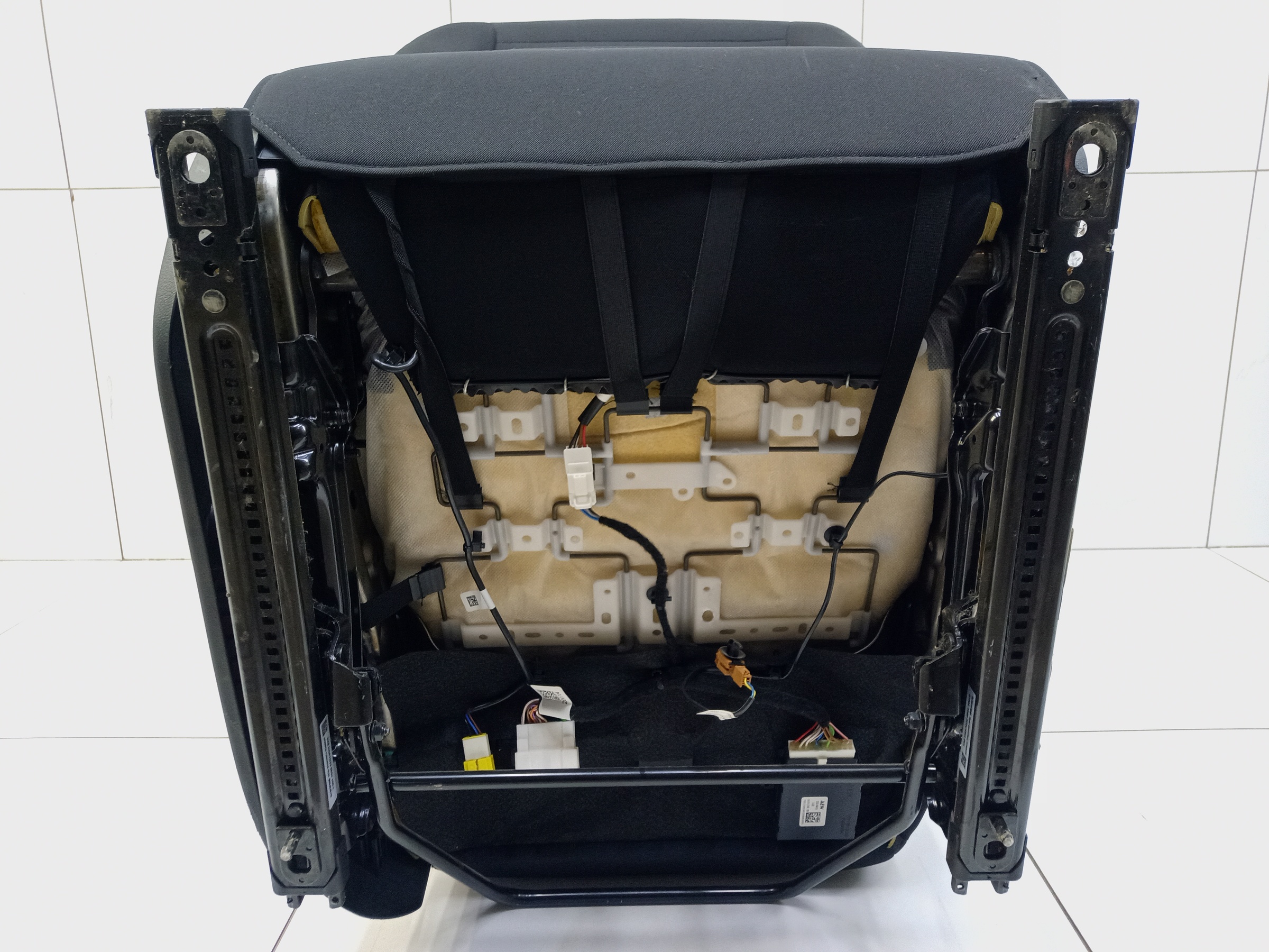 Сиденье переднее левое Geely Coolray