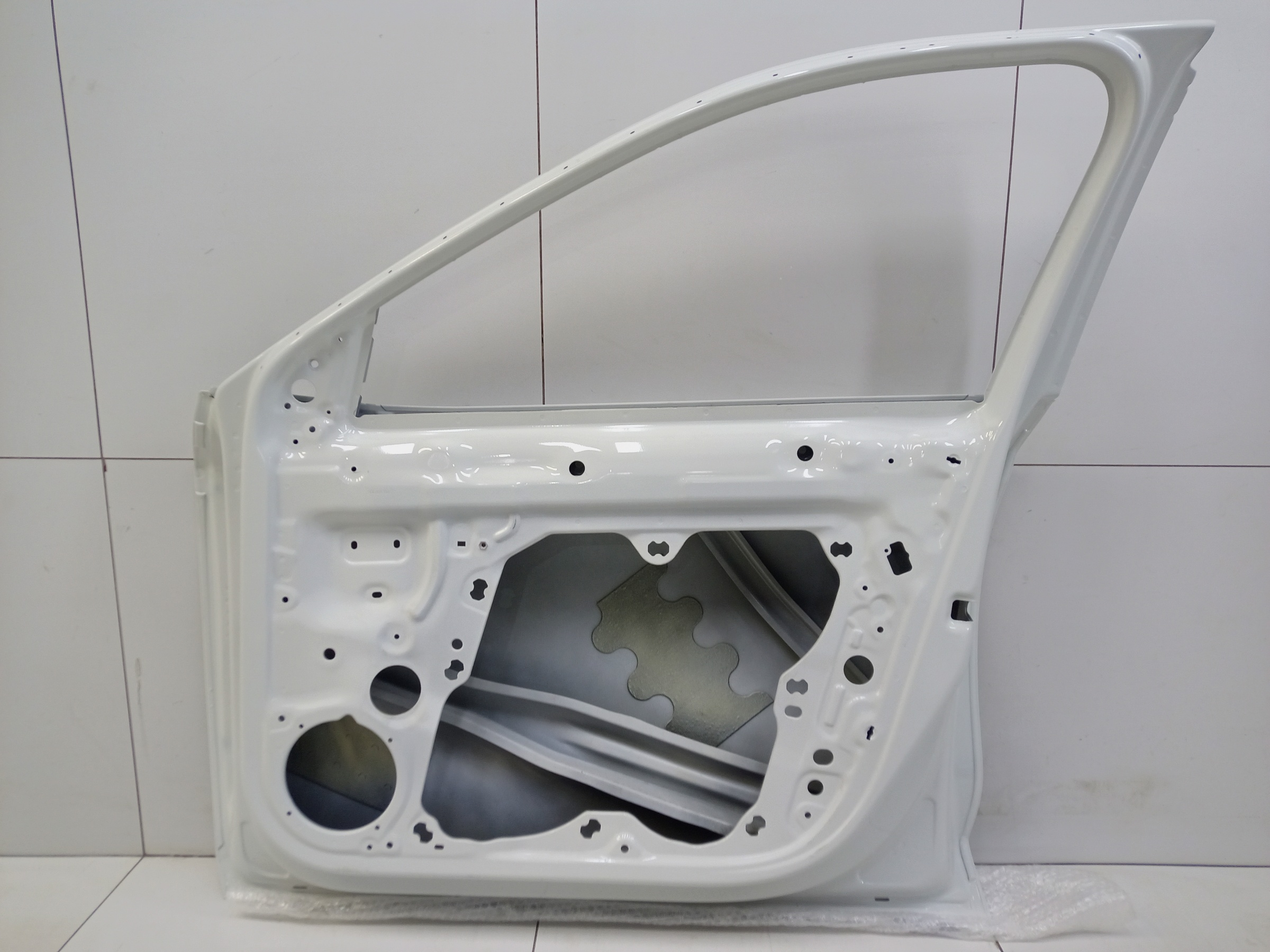 Дверь передняя правая Skoda Octavia A8