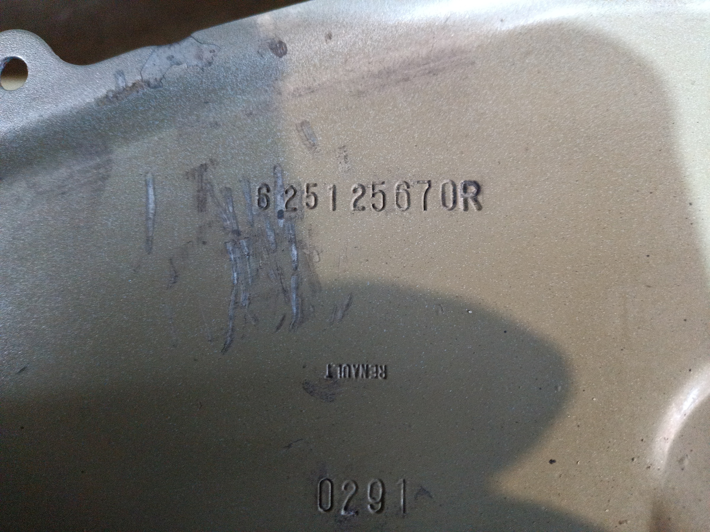 Панель передняя Renault Logan 2